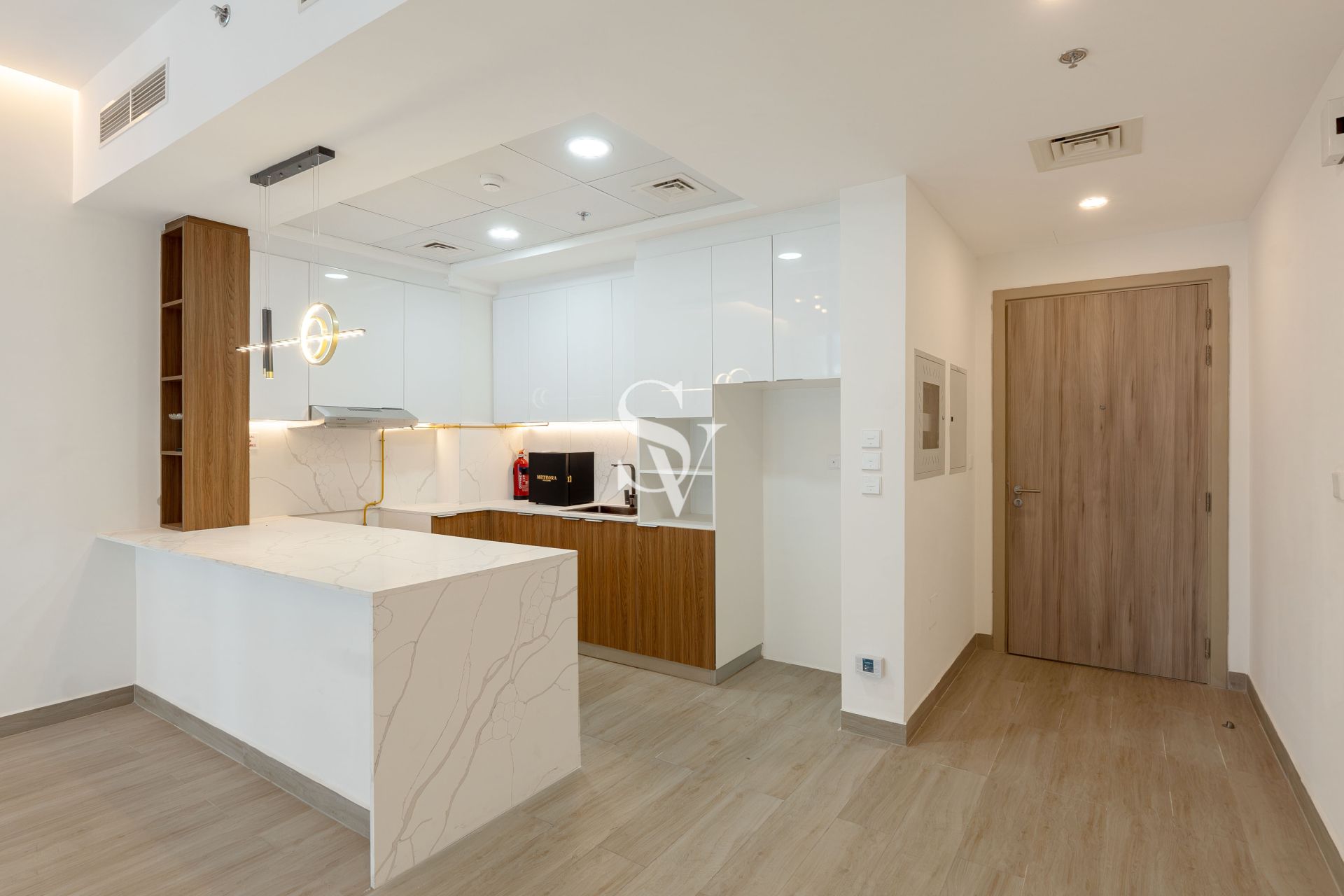 Pool & Skyline View | High Floor | Ready To Occupy