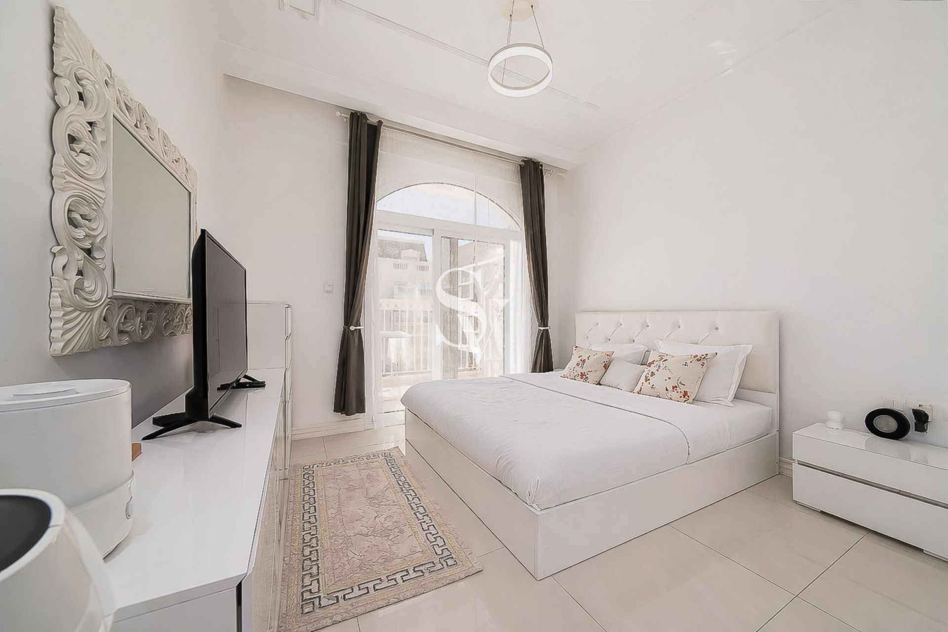 Spacious | High Floor | Pool View | Furnished