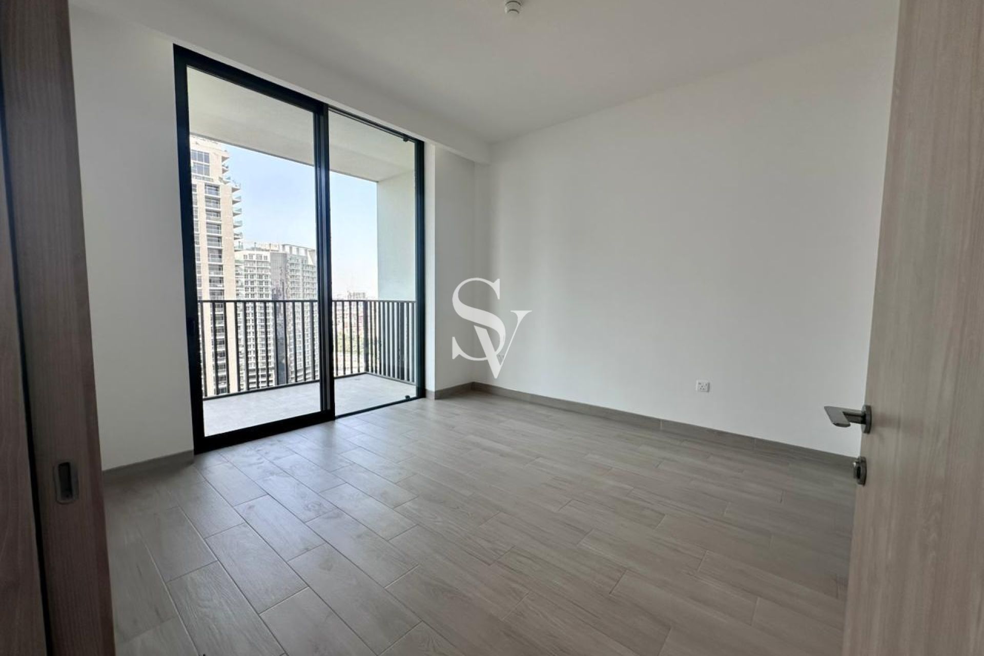 Brand New | High Floor | Facing Park | White Goods