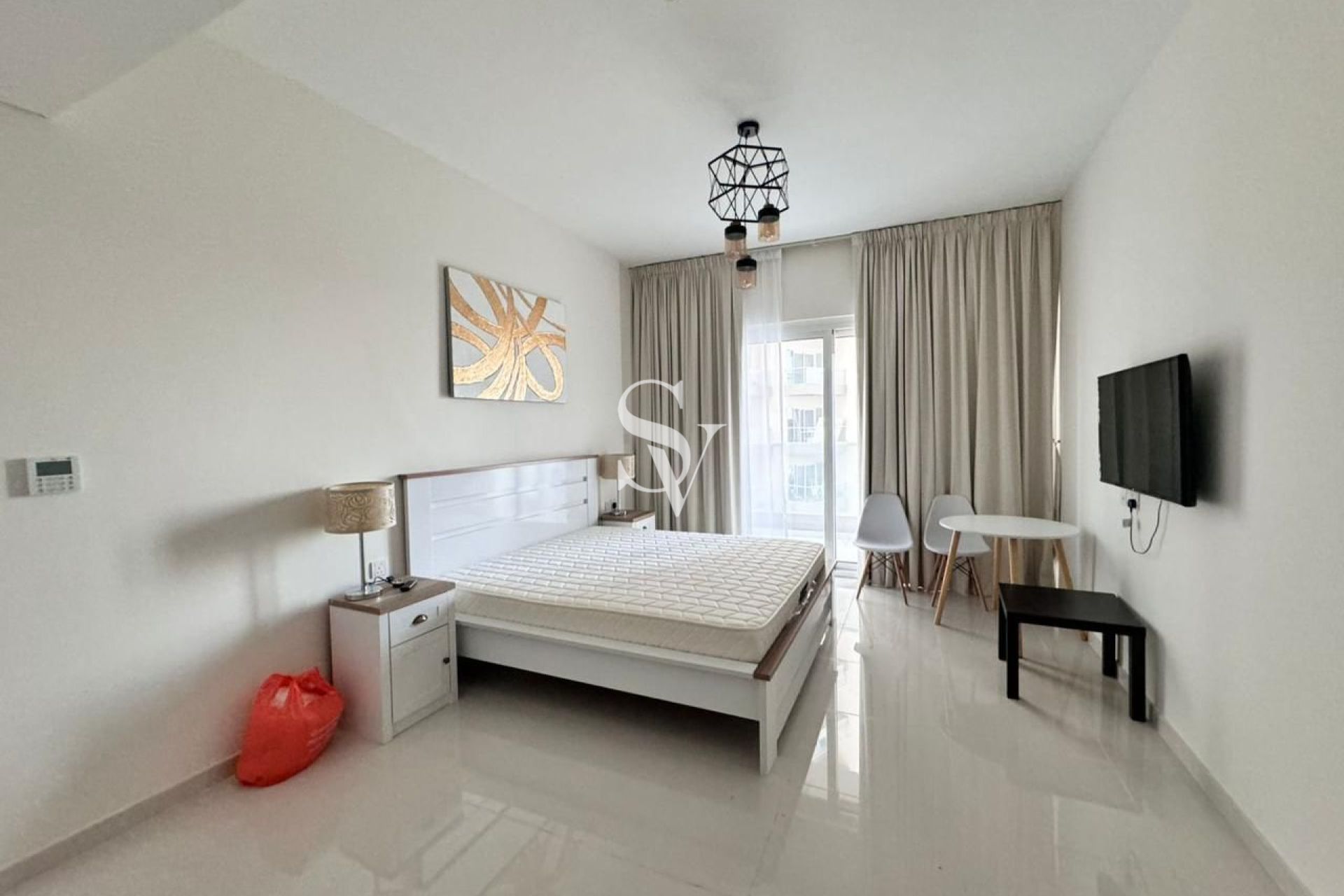 Fully Furnished I Vacant I Pool View