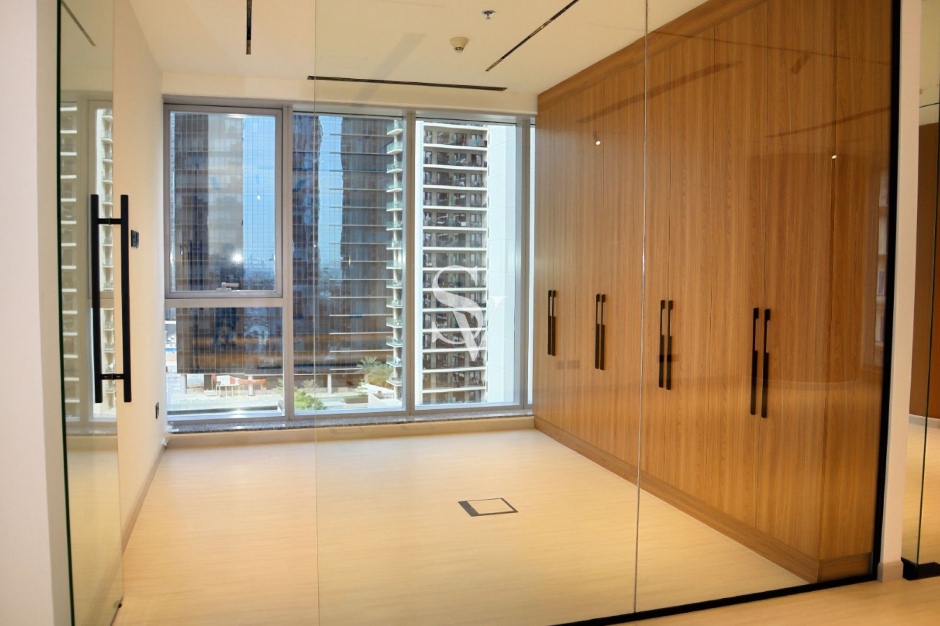 Fully Upgraded Unit | Low Floor | Premium Fitted