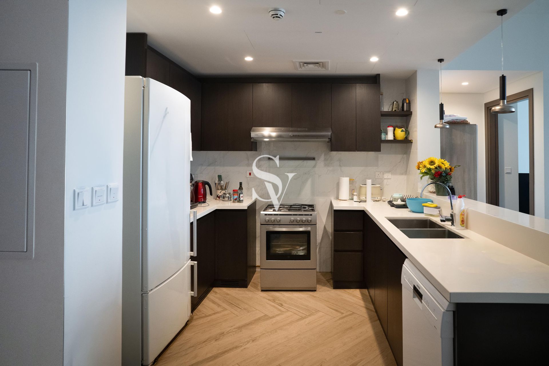 Ready To Move In | Near Metro | Expansive Layout