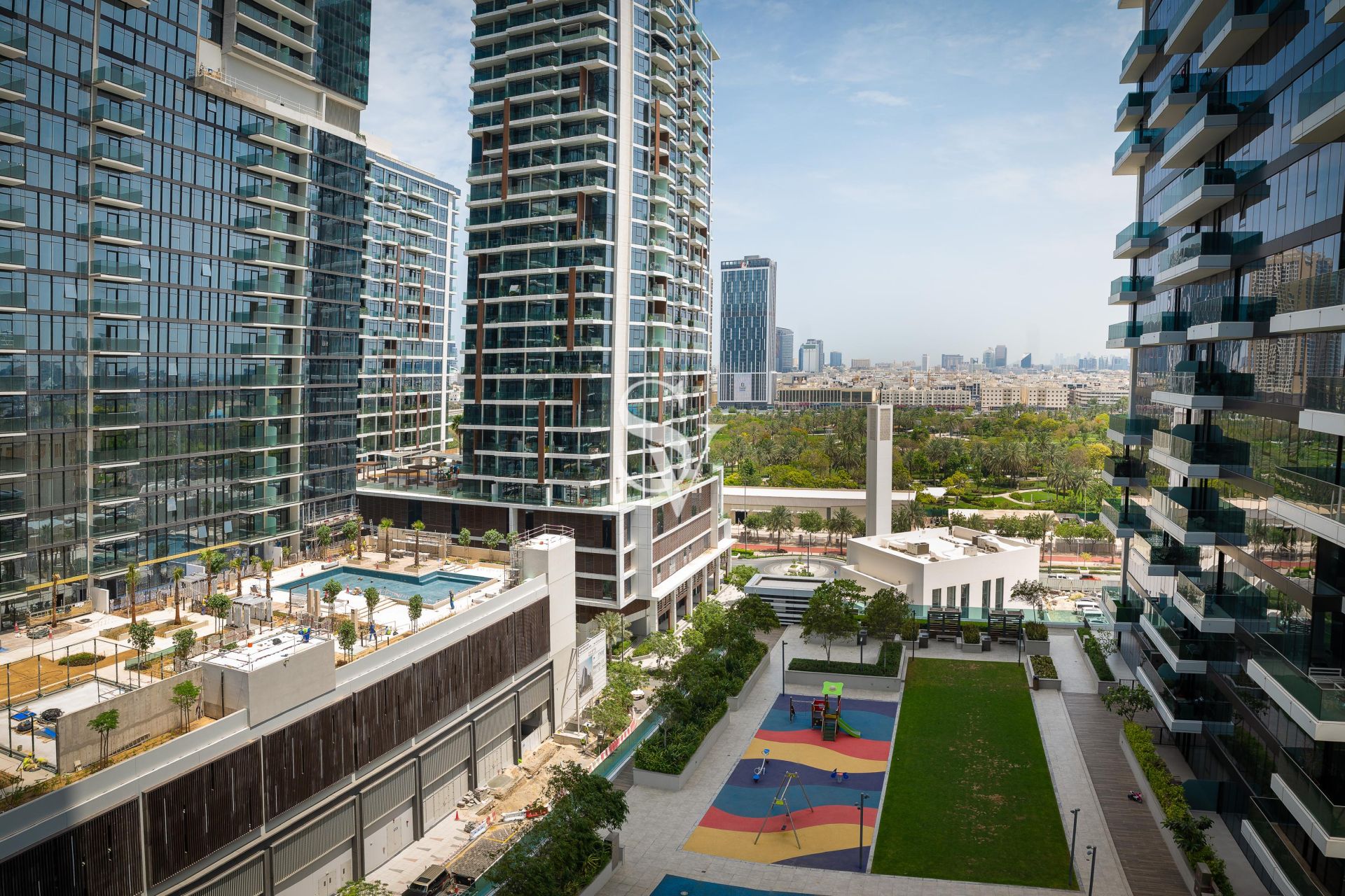Ready To Move In | Near Metro | Expansive Layout