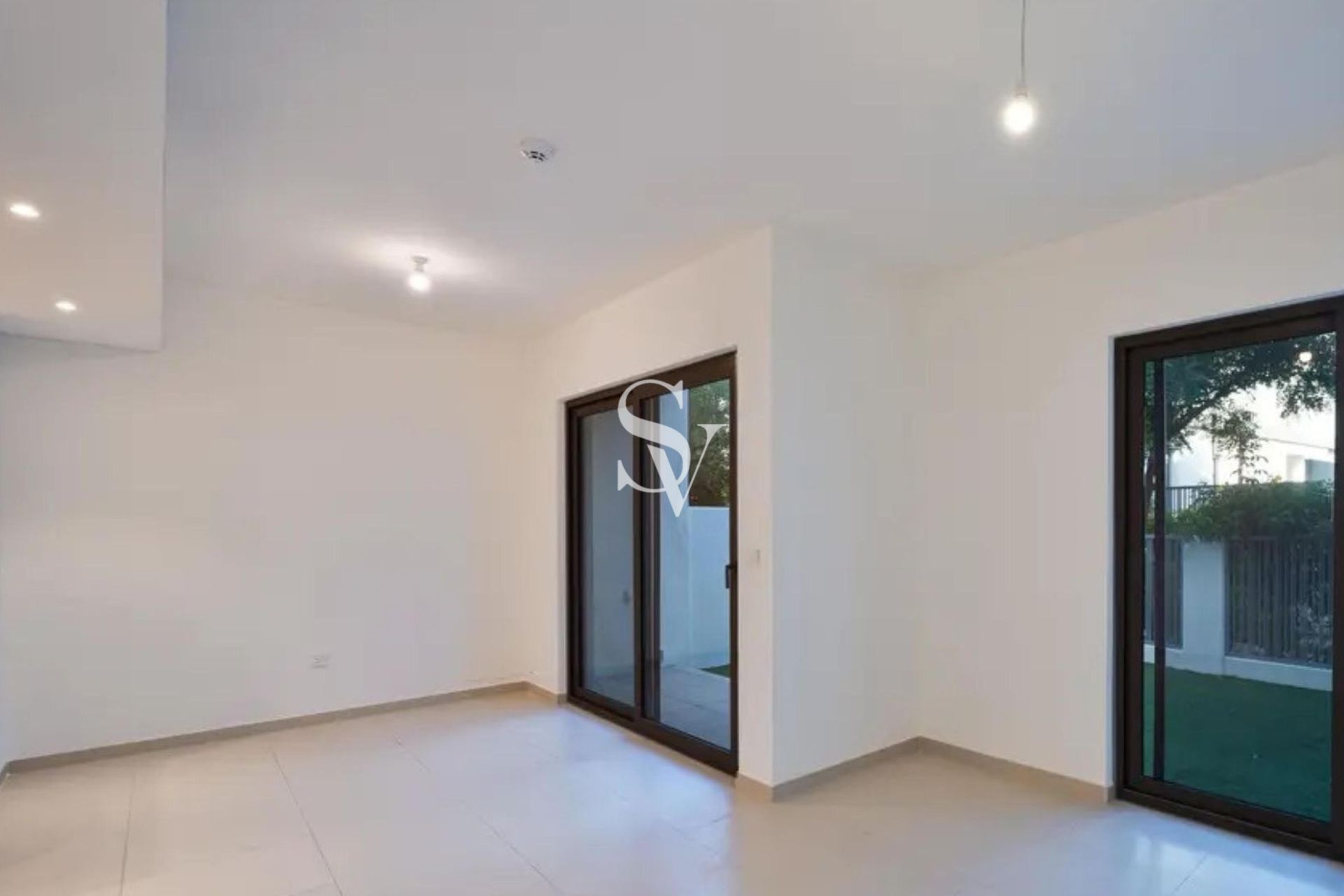 CALL NOW | LANDSCAPED | INTERNAL UNIT