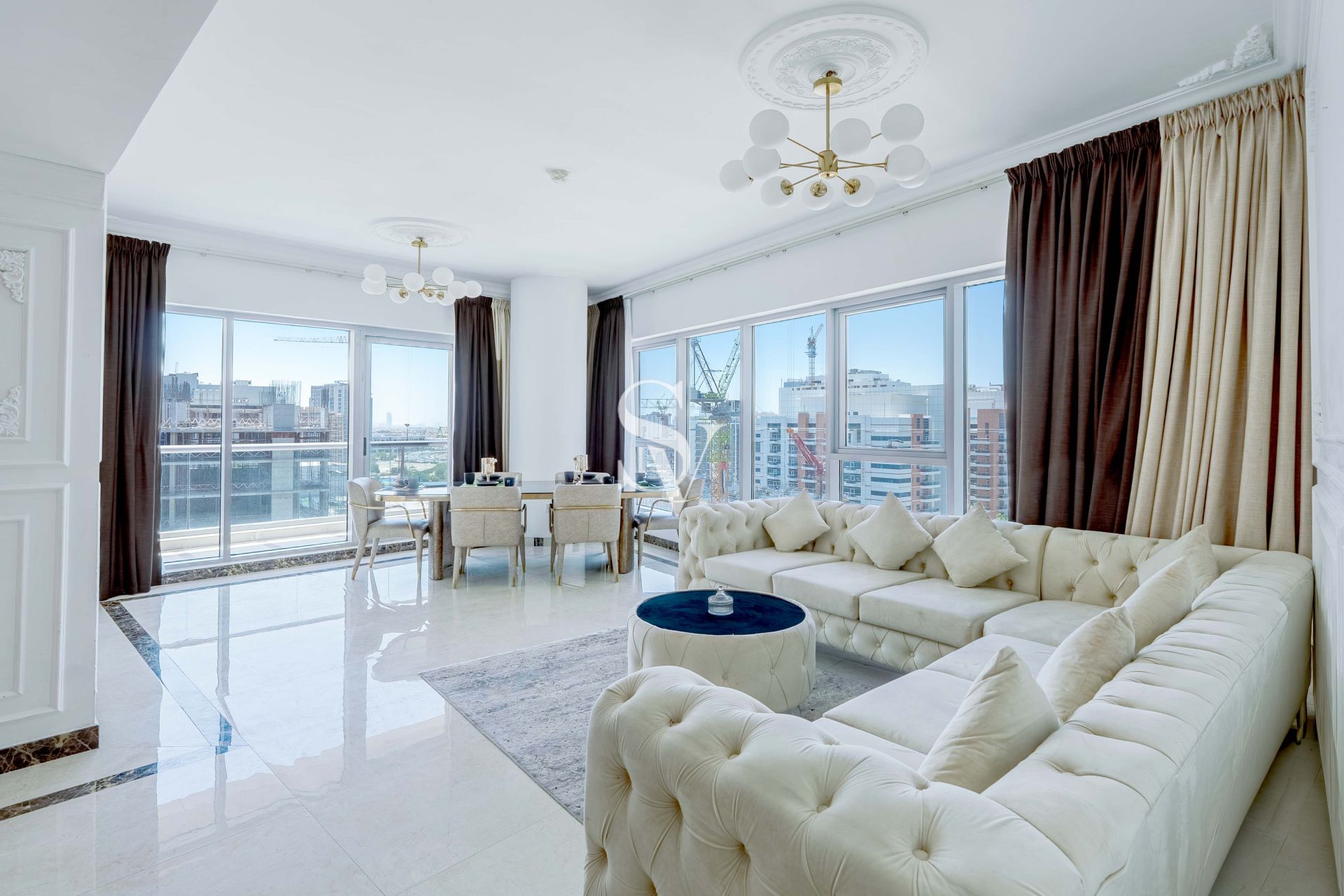 Fully Furnished | Low Floor | Closed Kitchen