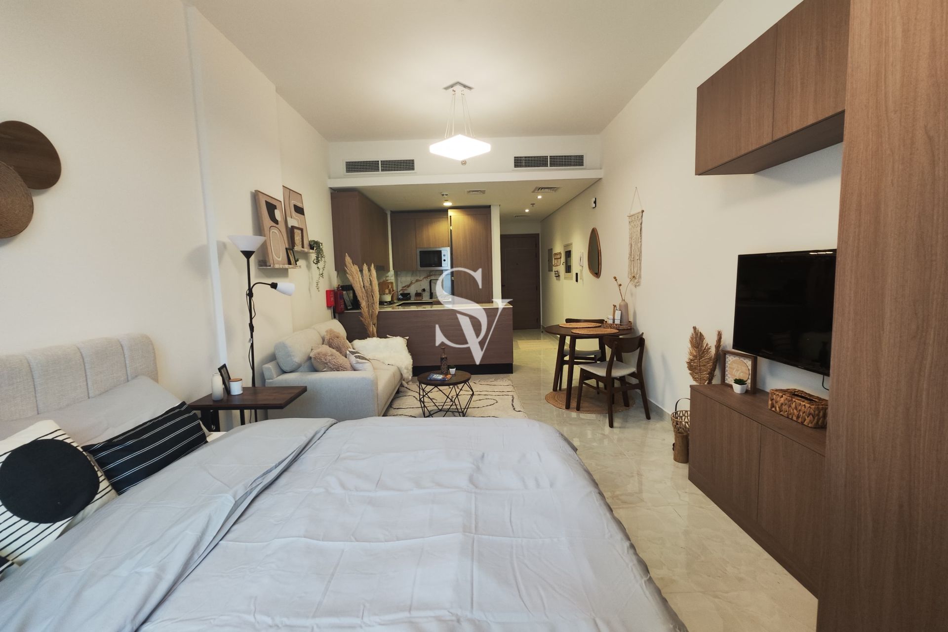 Chiller Free | Near Mall | Near Exit | Low Floor