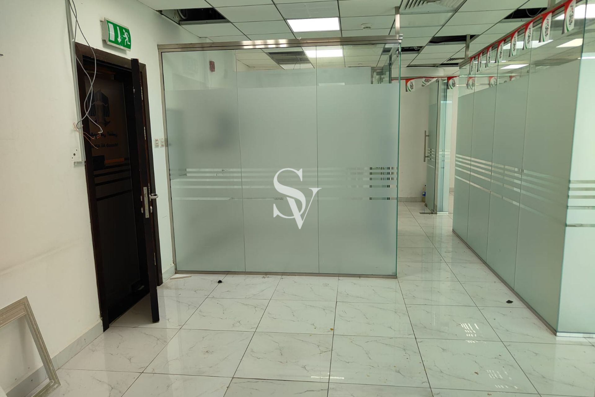 Unfurnished | Close To Metro | High Floor
