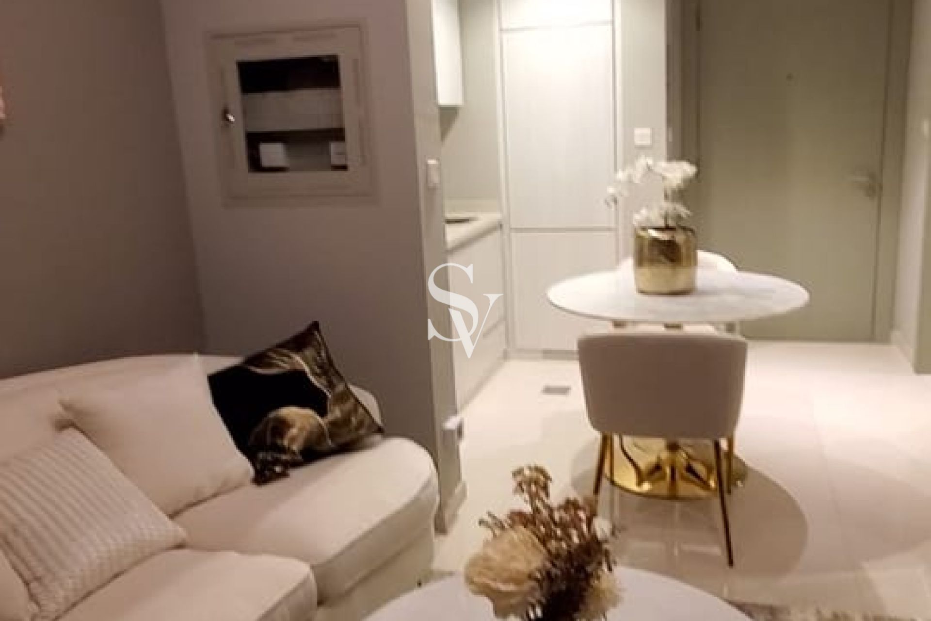 Modern Furnished | 1 Bedroom +balcony | CANAL VIEW