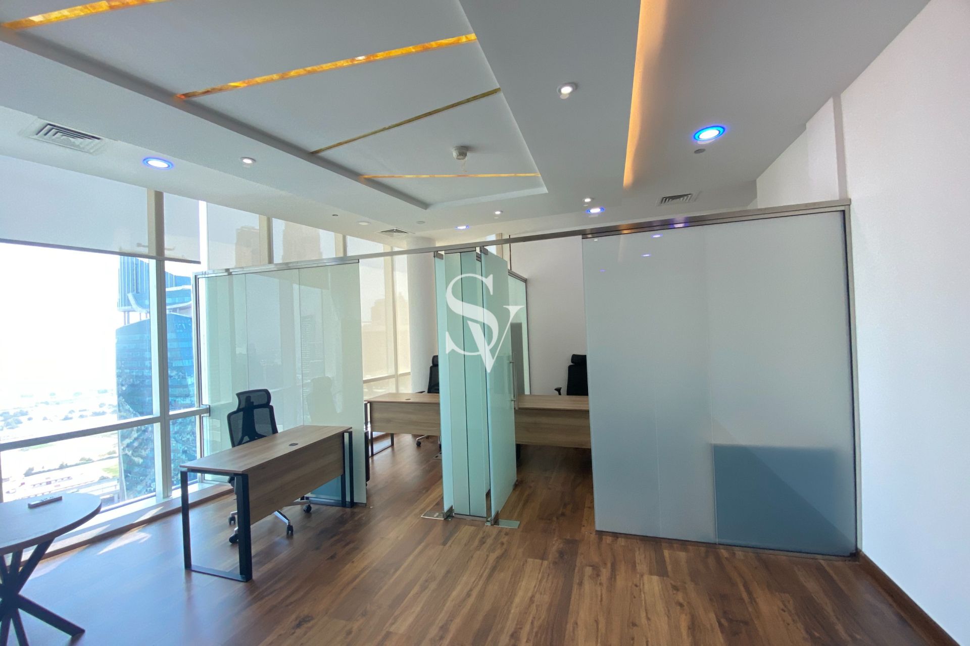 HIGH FLOOR | NEAR METRO | FULLY FURNISHED