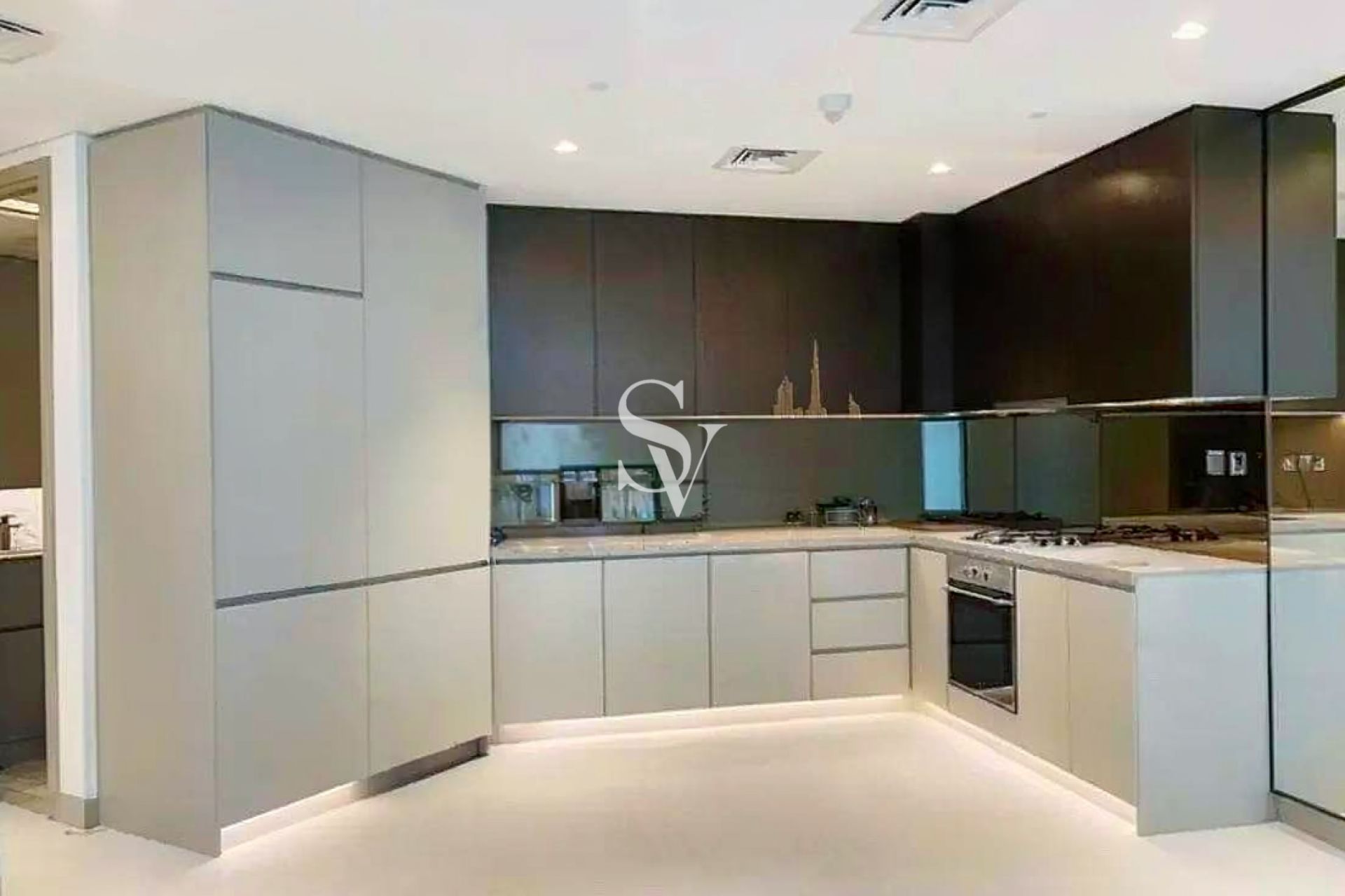 UPSCALE LIVING | HIGH FLOOR | MBR CITY VIEW