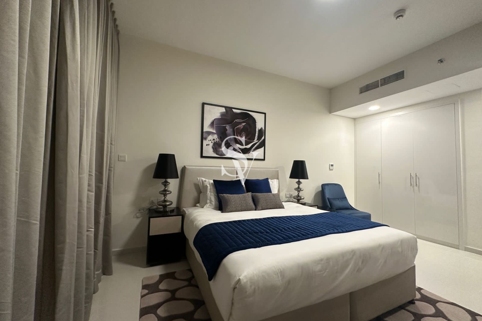 Furnished | Immediately Available | High Floor