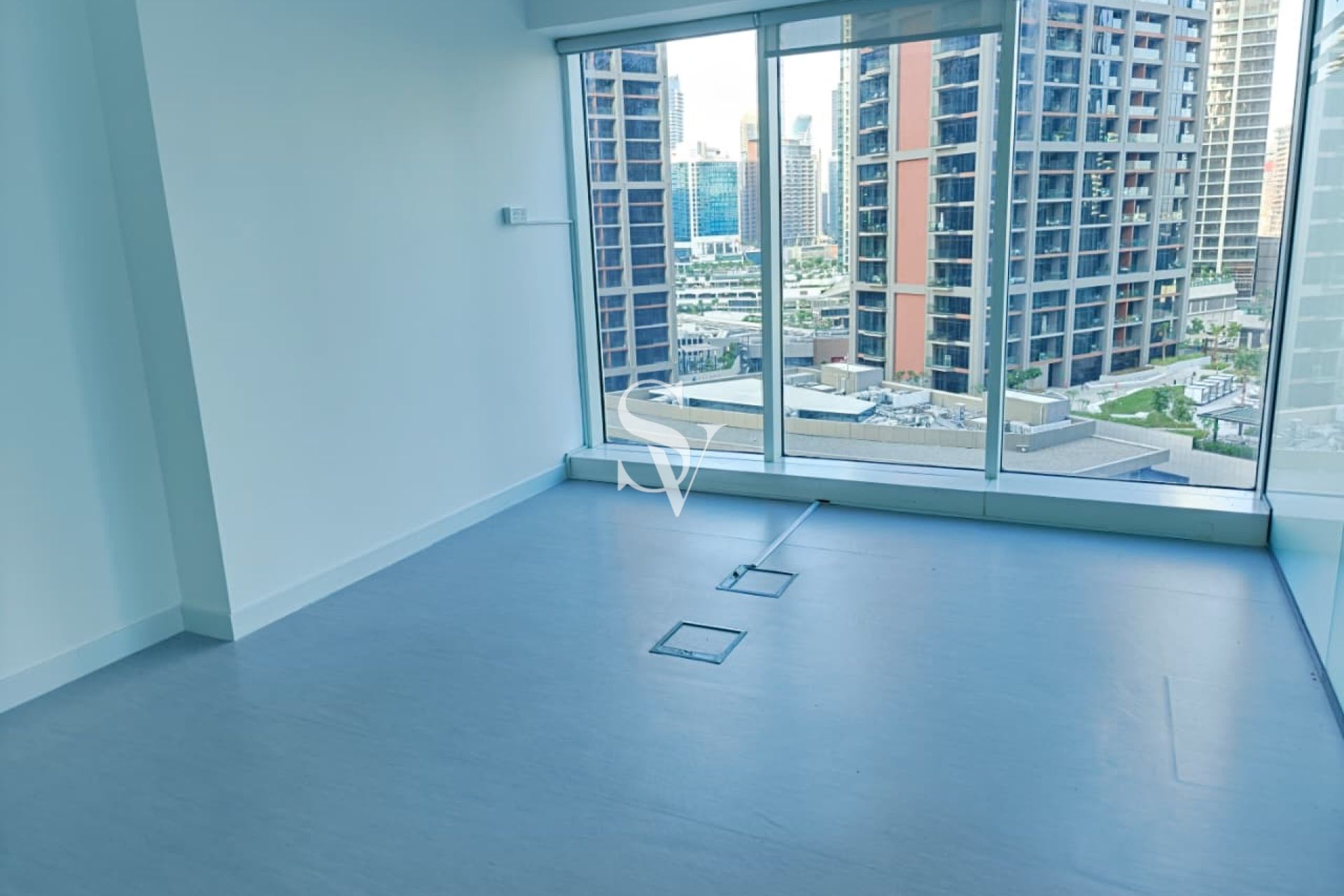 Canal View | Unfurnished | Low Floor