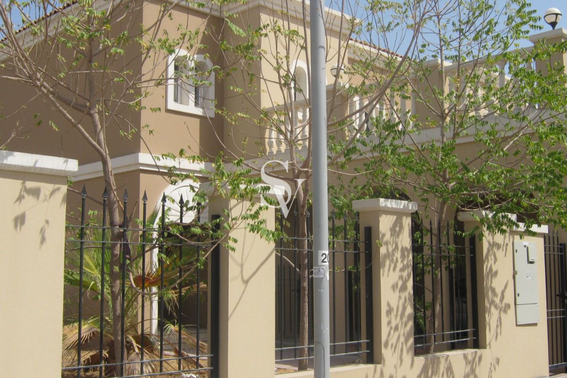 Family friendly 3BR Townhouse | Prime location JVC