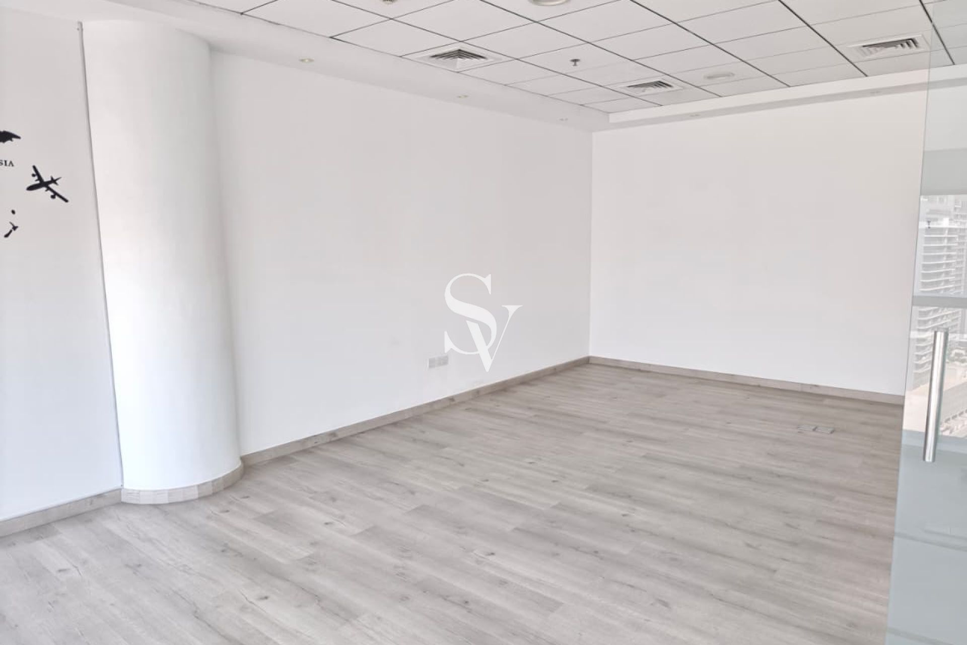 HIGH FLOOR | UNFURNISHED | CANAL VIEW