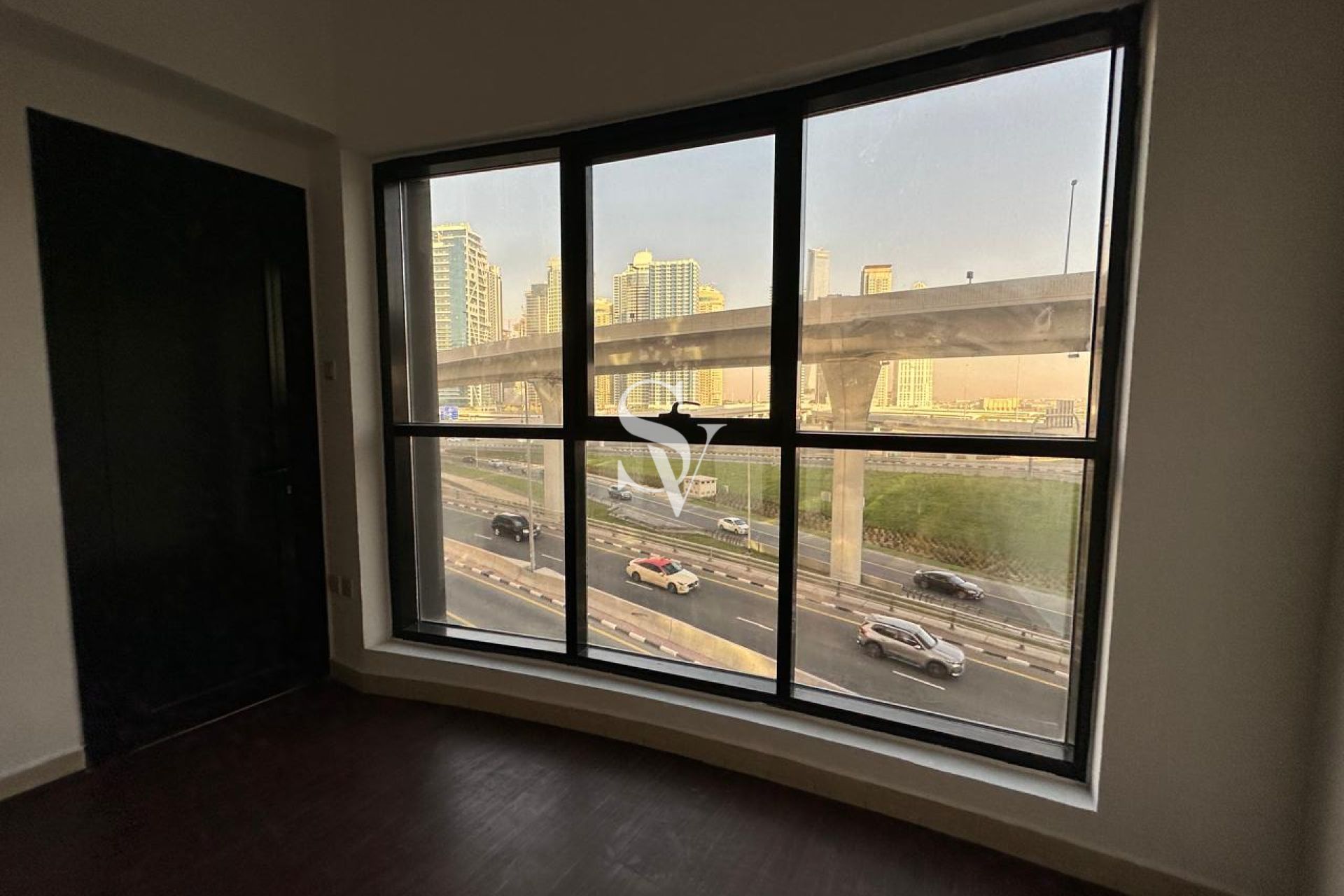 Spacious 1BR | Apartment Escan Marina Towe R