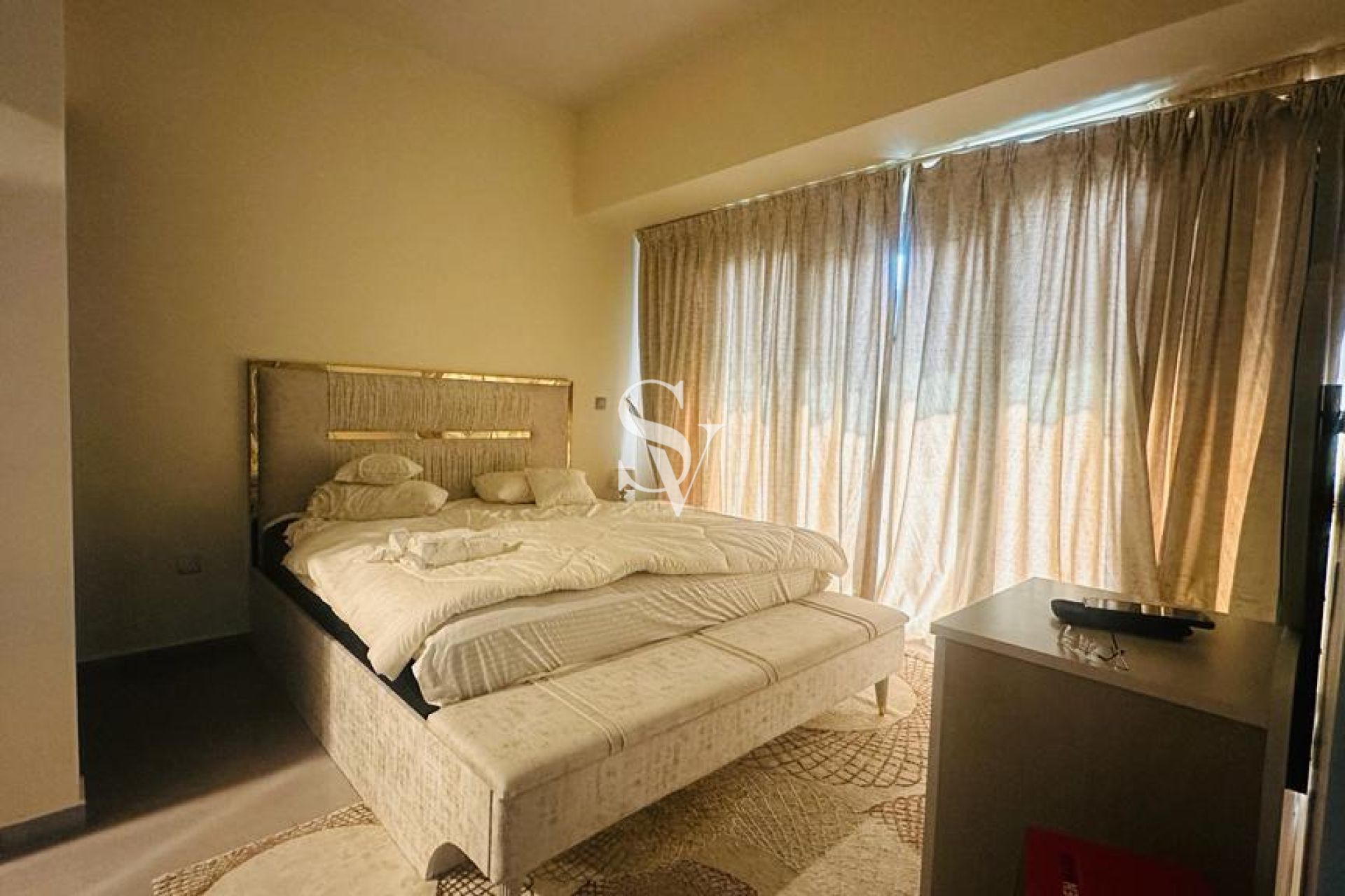 Prime Location | Good 2BR Apartment | Business Bay