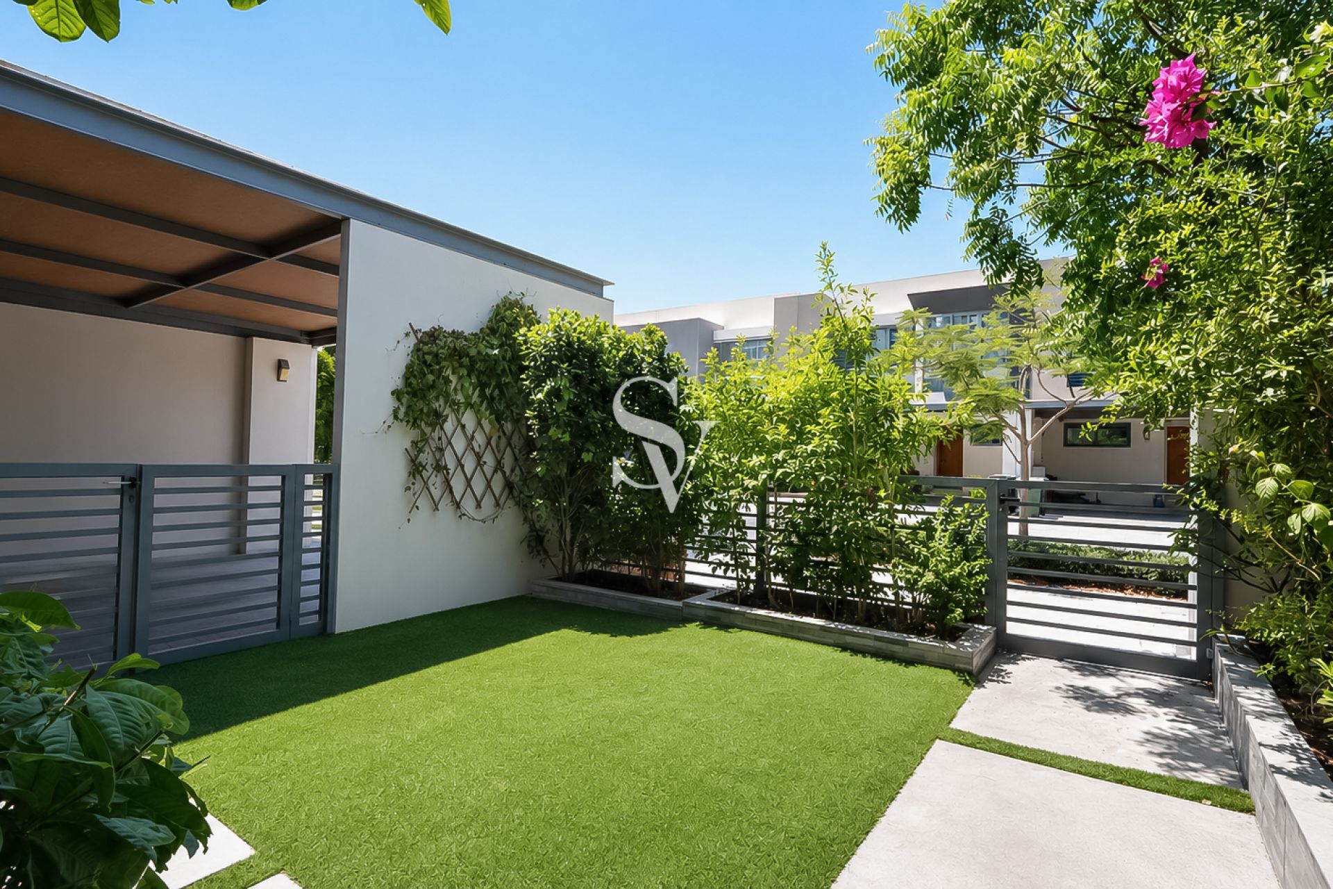 Spacious Single Row | Prime Location | Large Plot