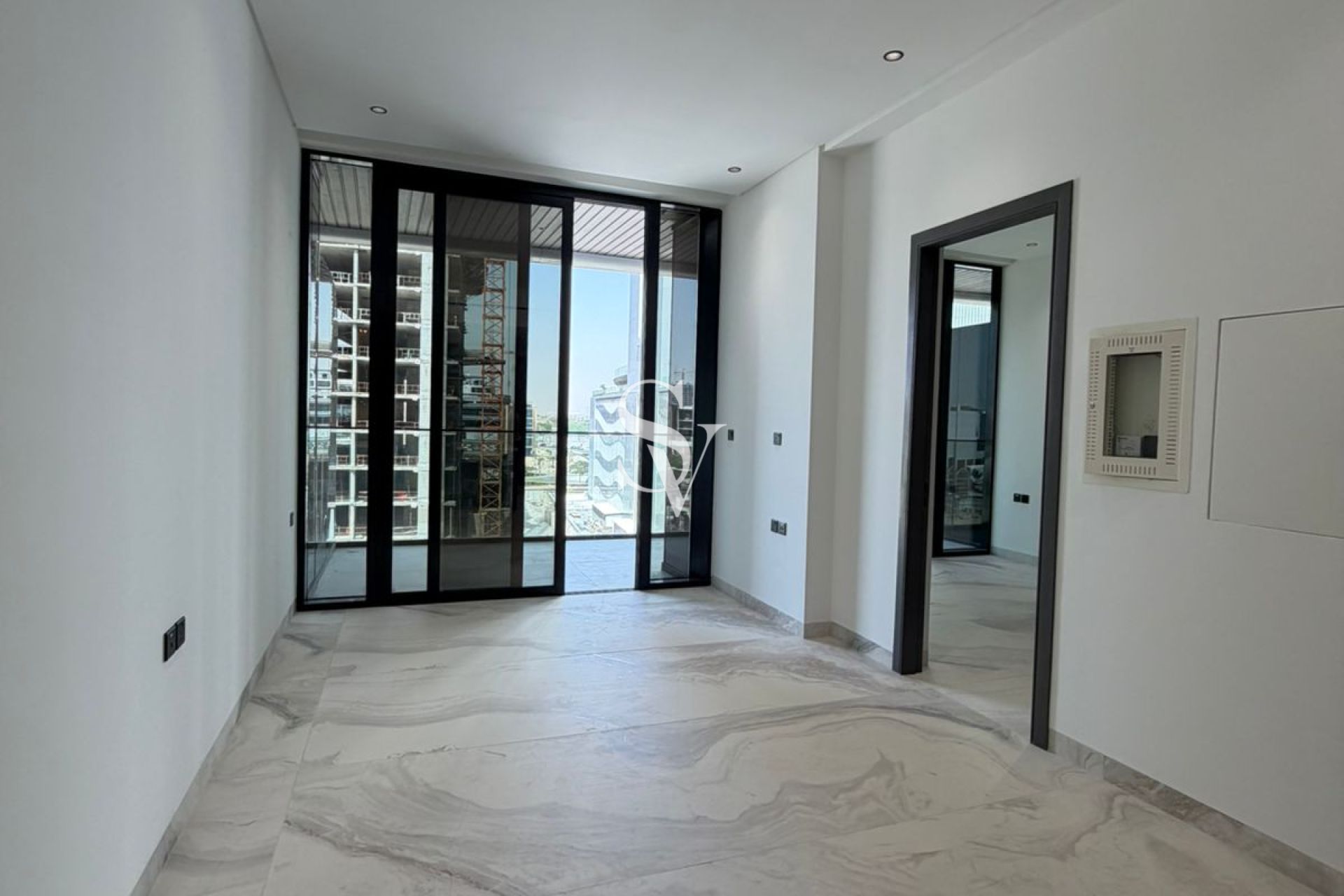 Vacant | 1BR + Study | Premium Amenities