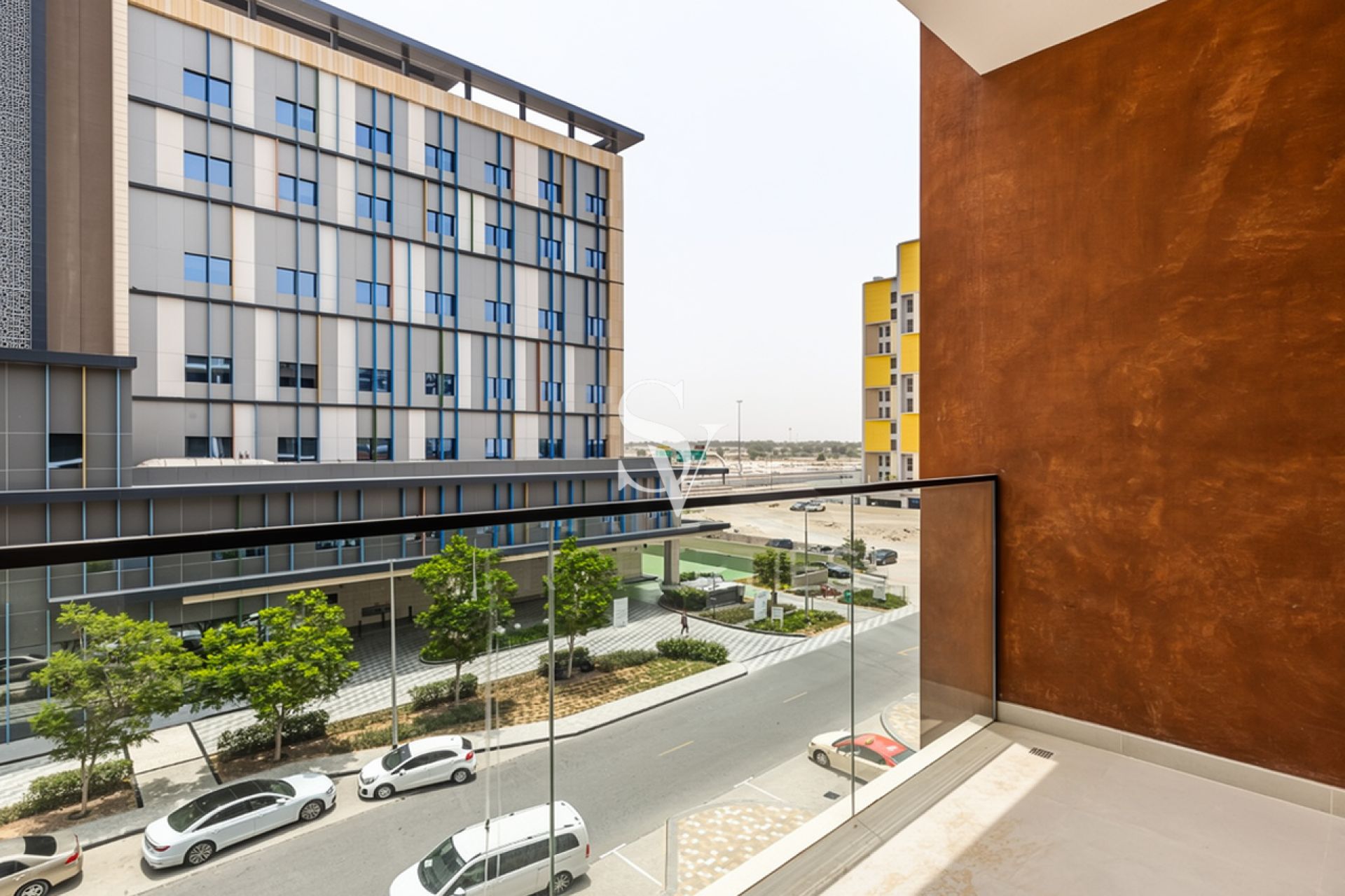 Bright and Spacious | Community View |Barsha South