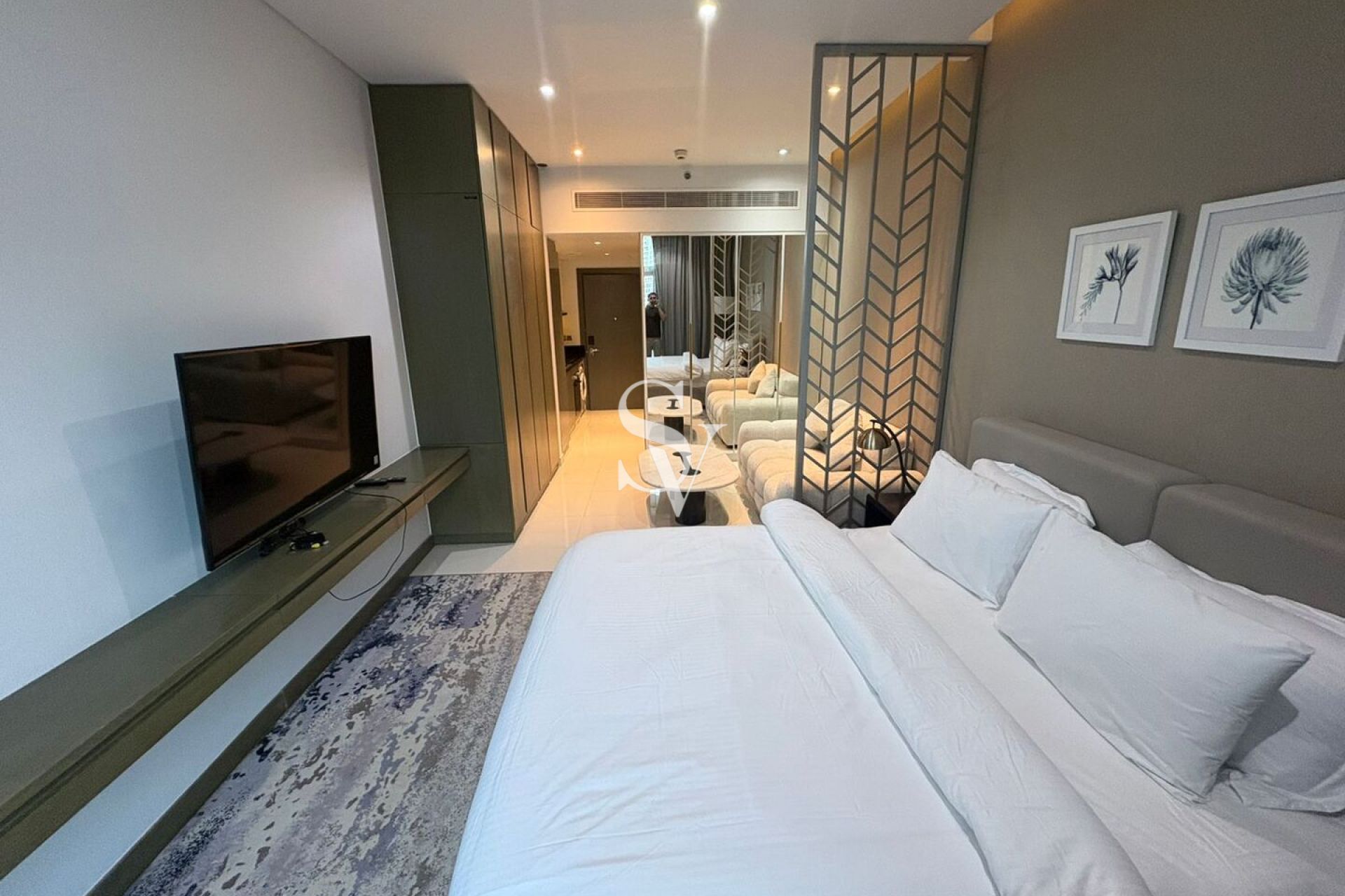 Ready To-Move | High Floor | Furnished |Canal View