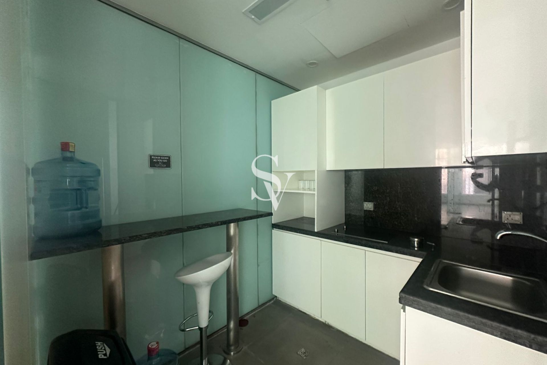 READY TO MOVE | FULLY FITTED | MULTIPLE OPTIONS
