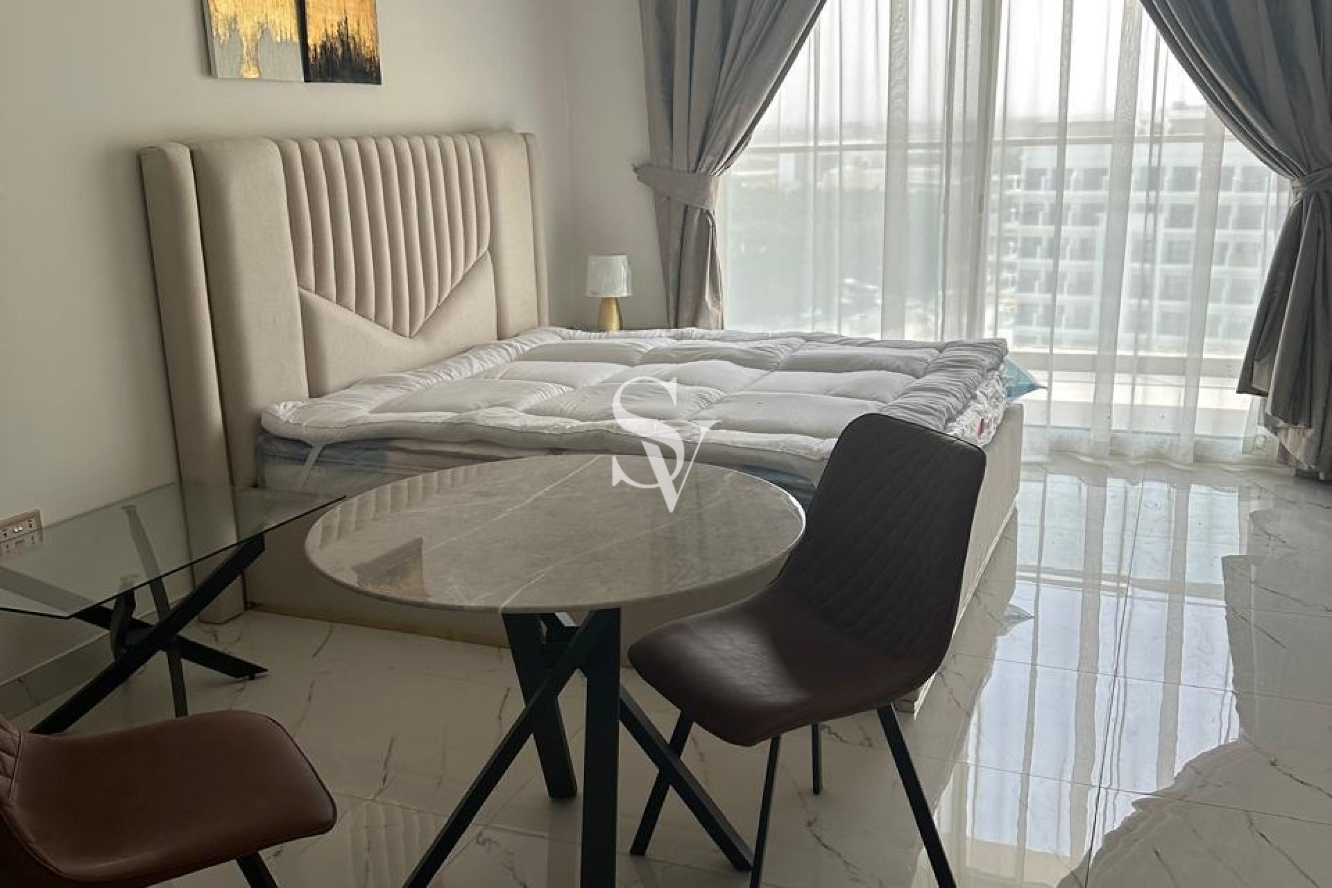 Vacant | Furnished | Top Amenities