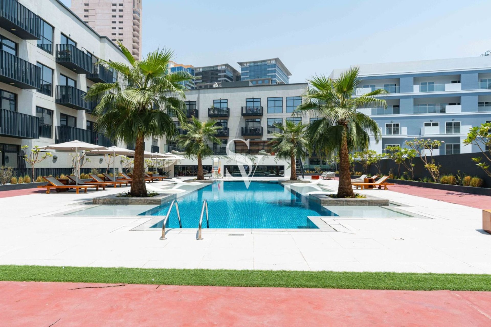 Chiller Free | White Goods | Low Floor | Near Mall