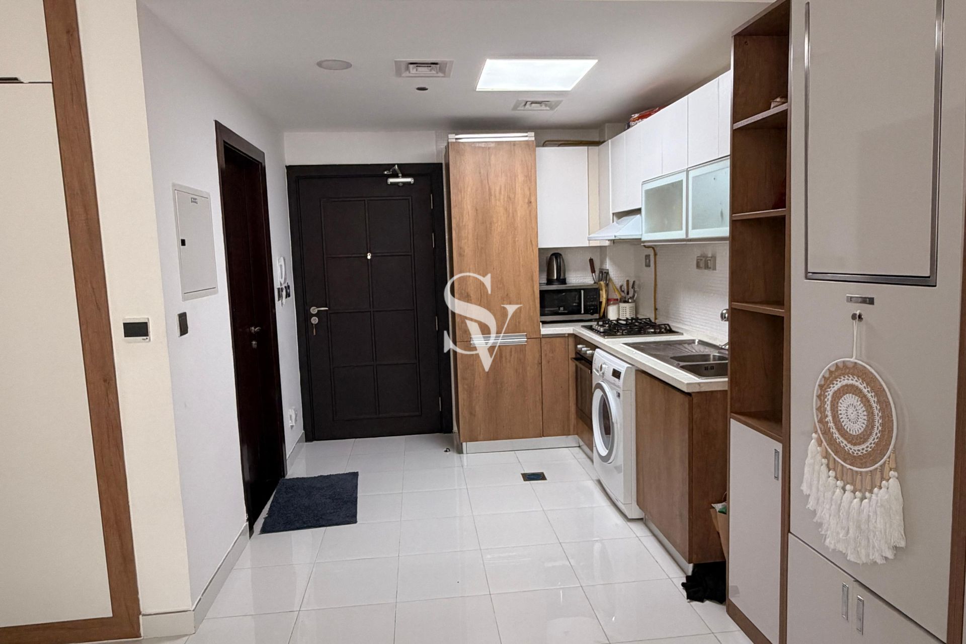 FULLY FURNISHED | VACANT | OPEN VIEW