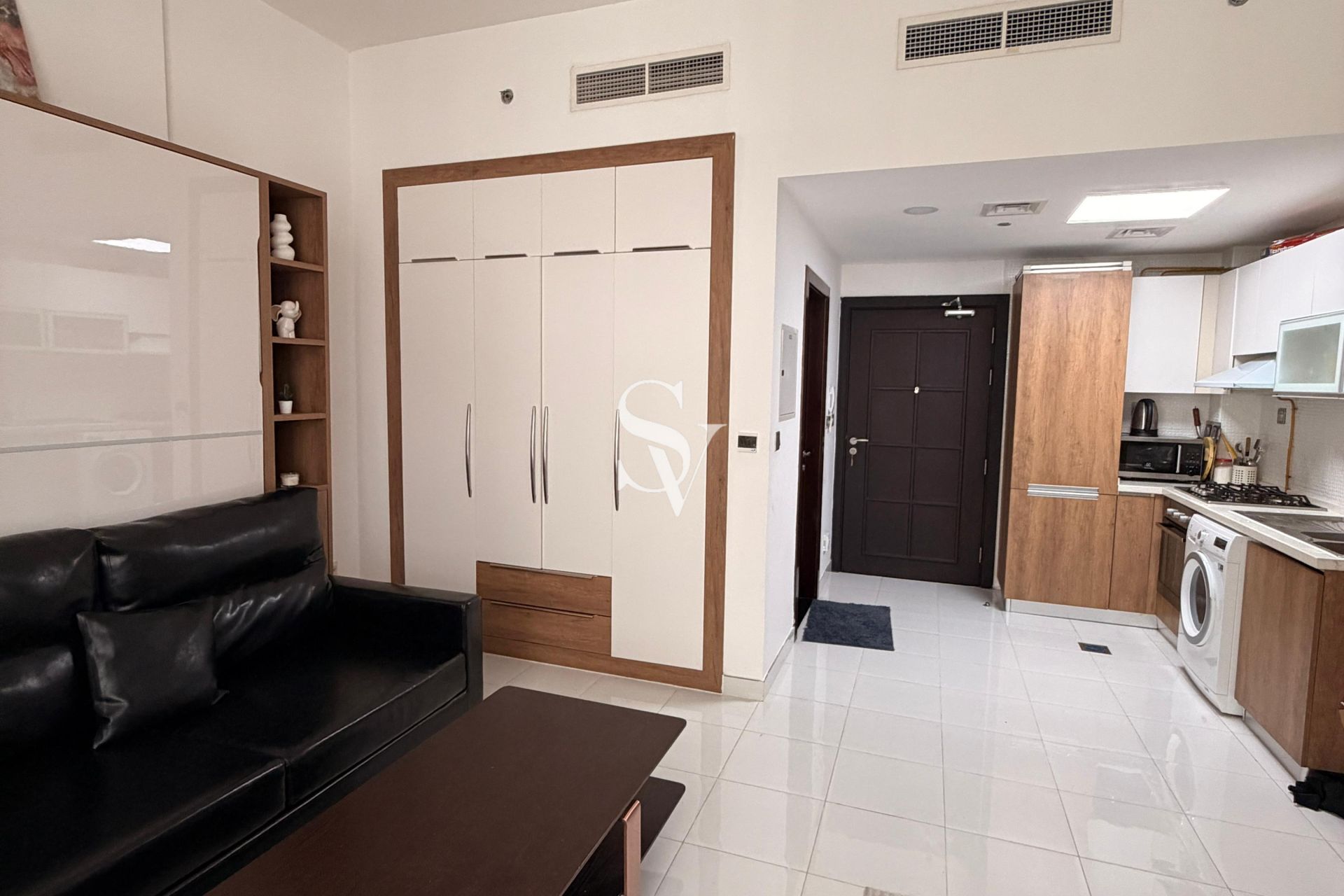 FULLY FURNISHED | VACANT | OPEN VIEW