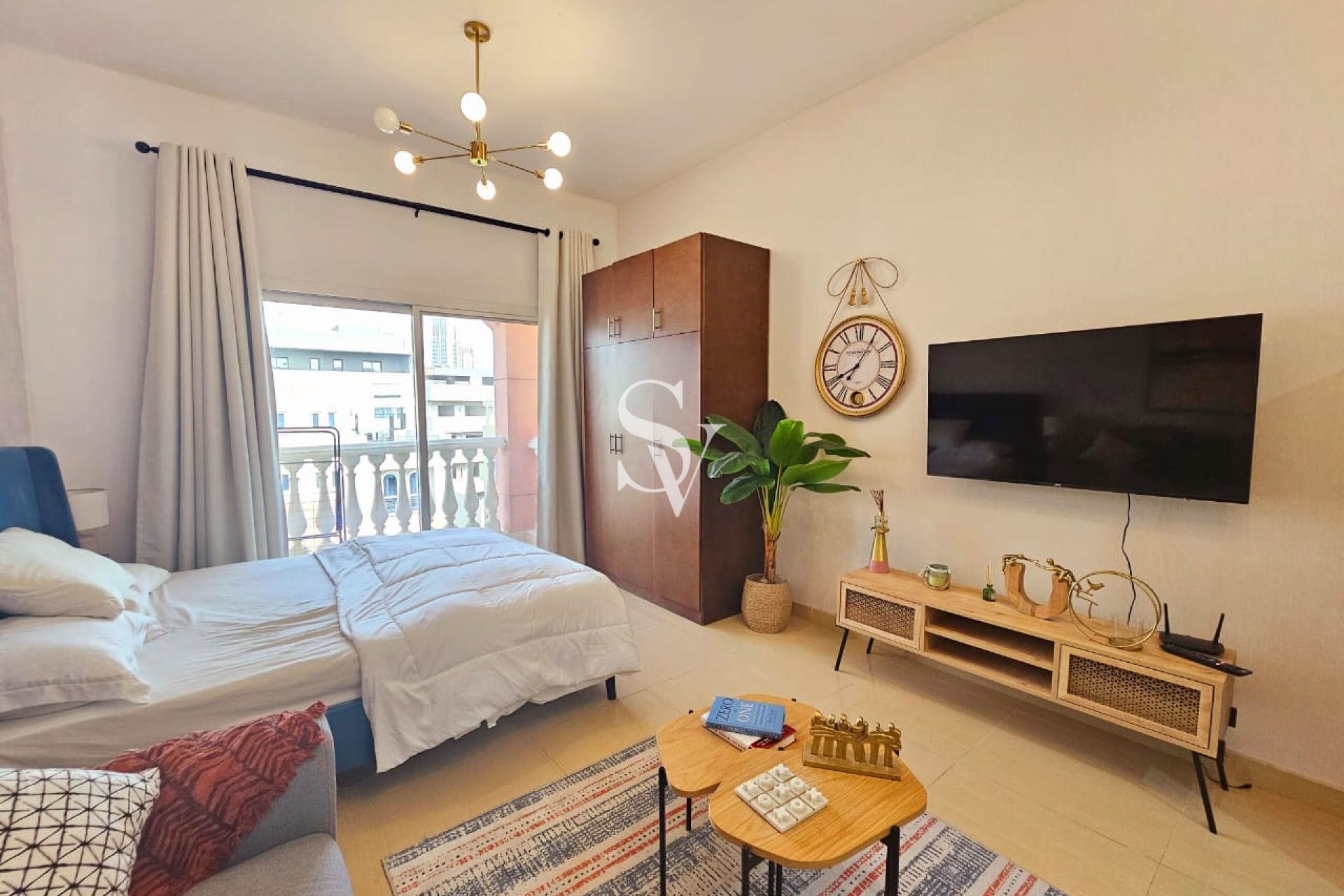 Chiller Free | Upgraded | Low Floor | Near Park