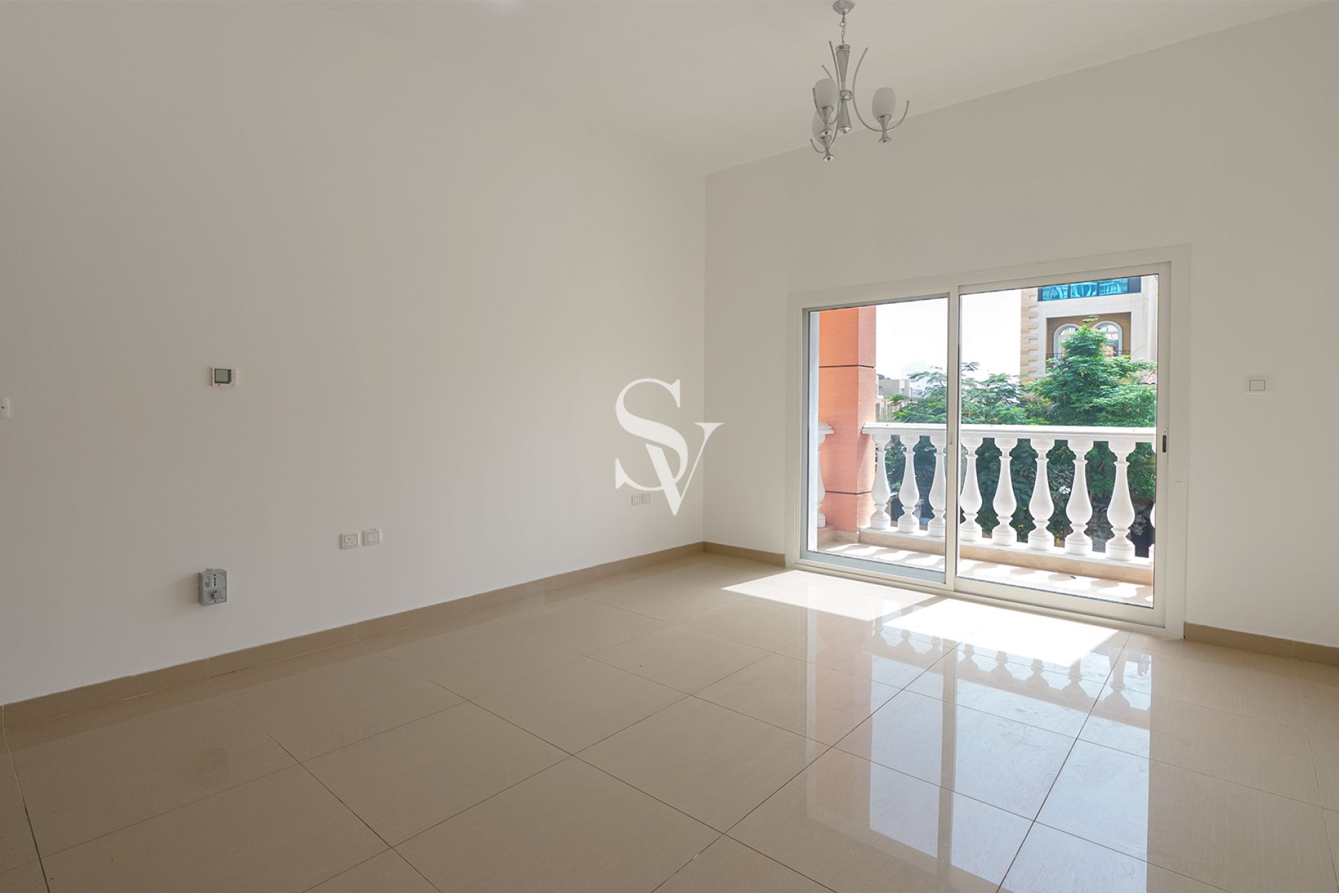 Chiller Free | Near Exit | Near Park | Low Floor