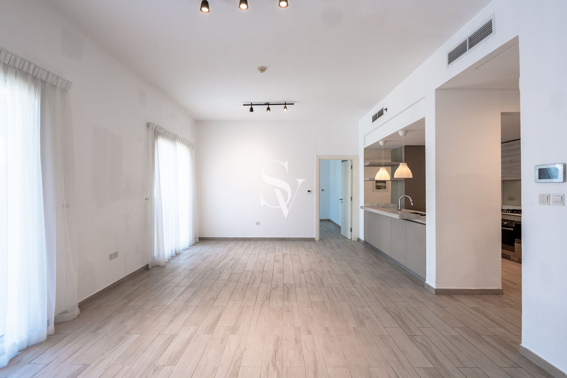 Pool View |Vacant and close to exit | Largest 2BR