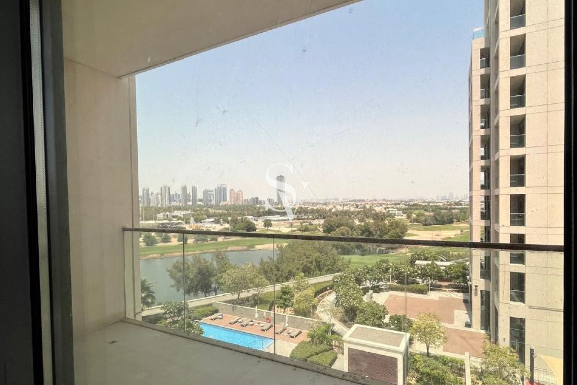 Spacious 2BR | Golf View | Vida The Hills | 4 Chqs