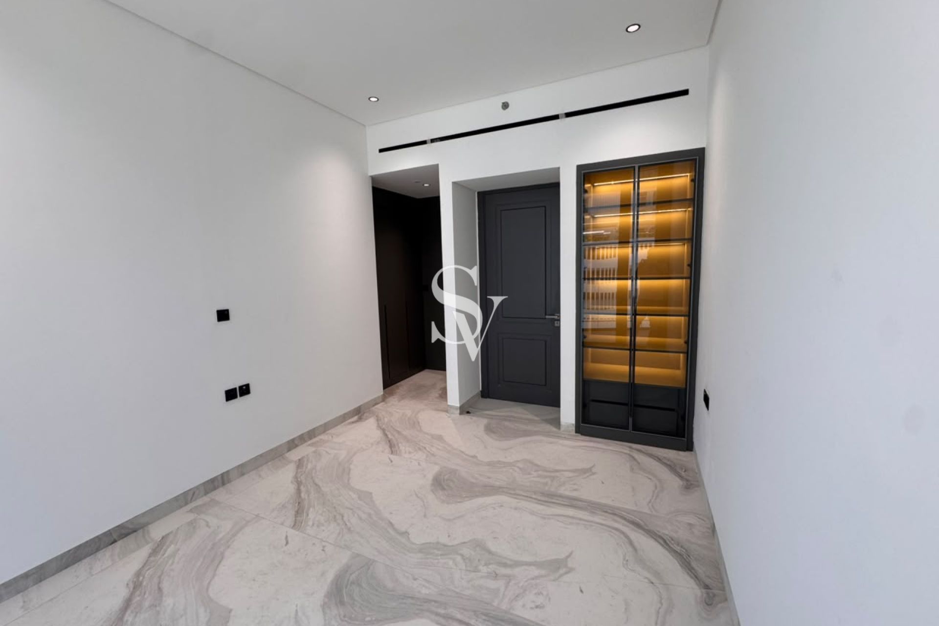 Corner Unit | 3BR+Study | Community View
