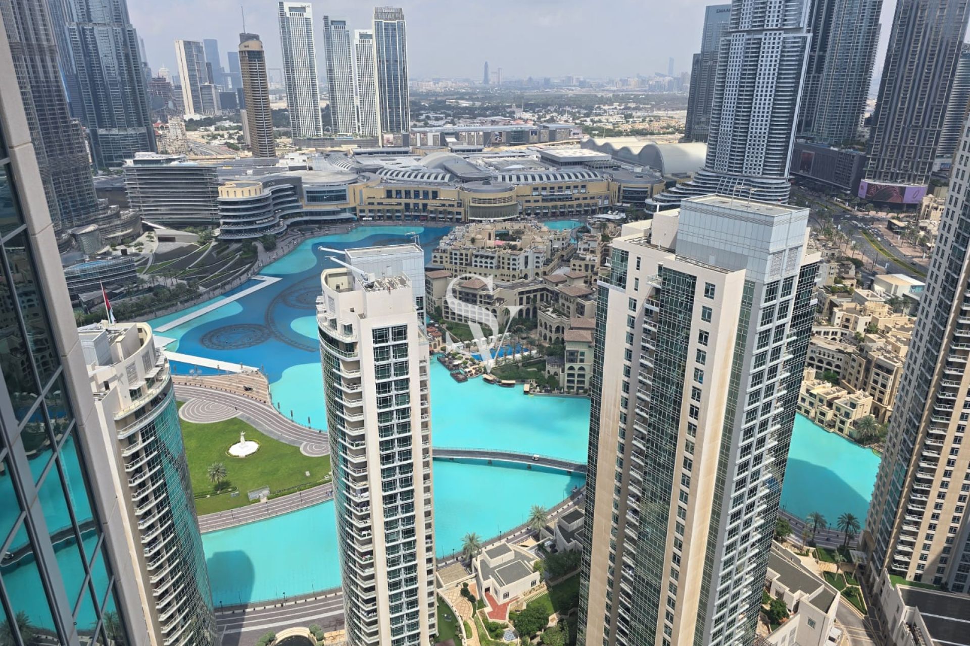 HIGH FLOOR | SKYLINE VIEWS |  FURNISHED
