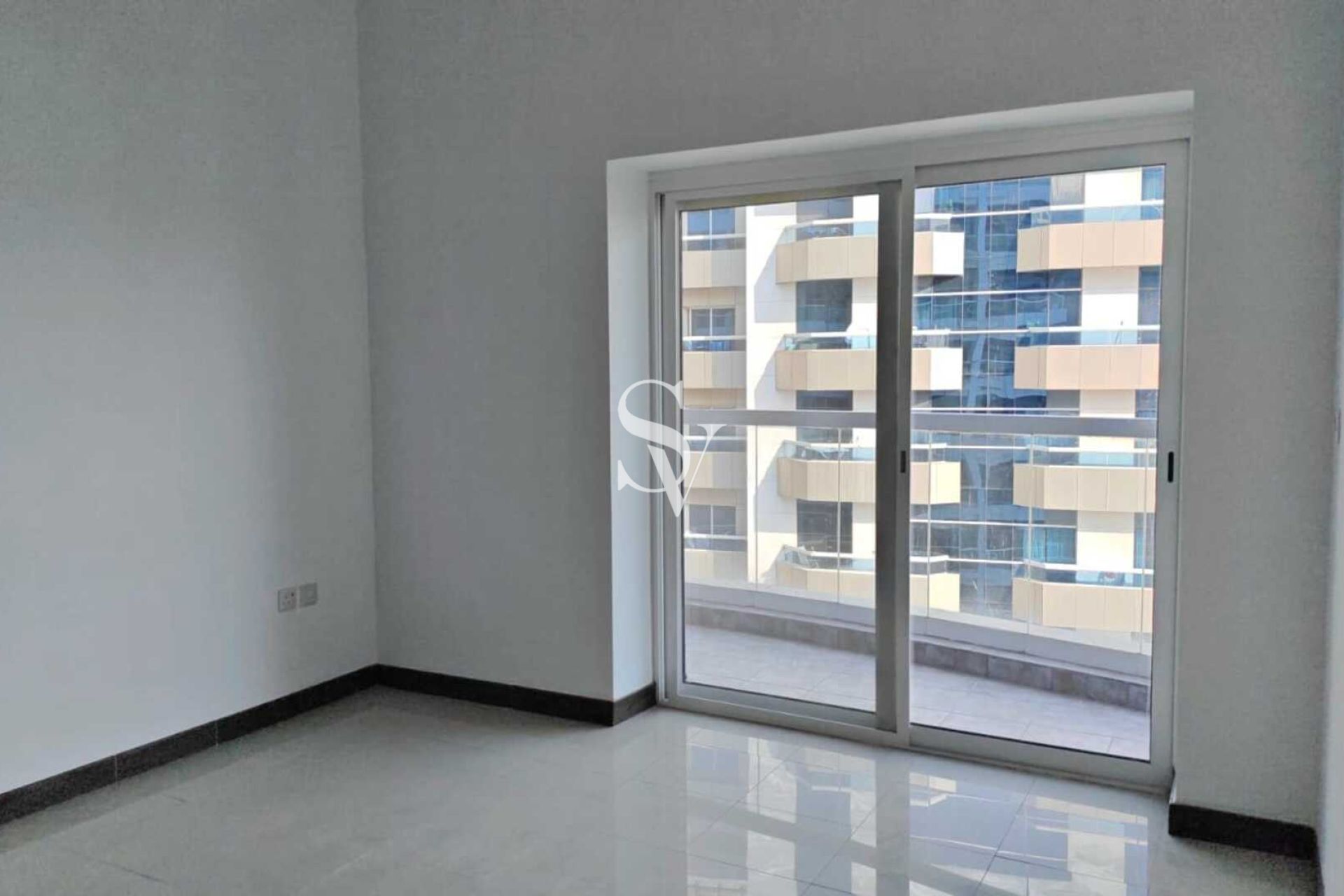SPACIOUS | SEMI FURNISHED | READY TO MOVE