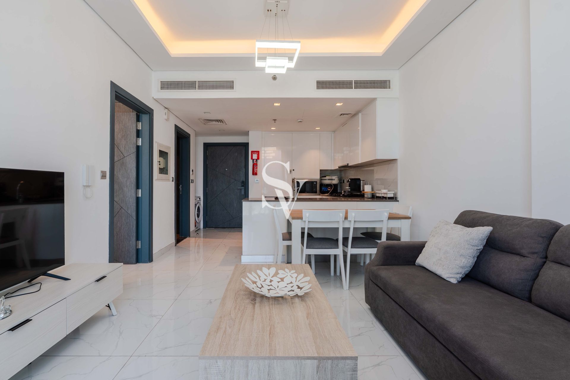Fully Furnished 1-Bed Apartment |Premium Amenities