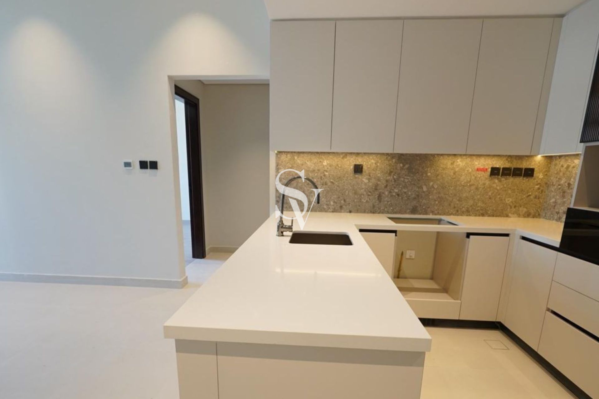 BRAND NEW | Fully Furnished Modern 1BR | AVAILABLE
