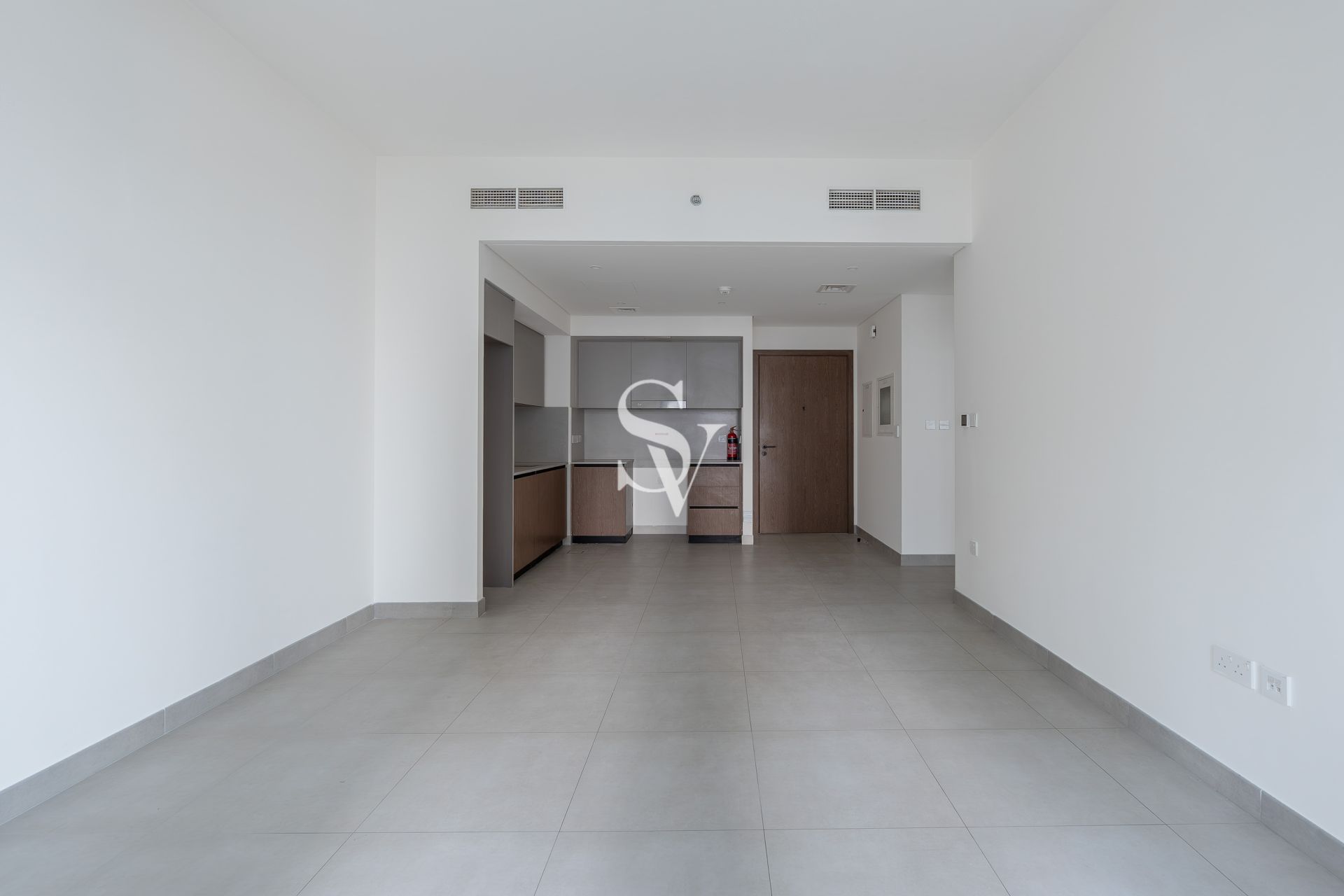 Prime 1BR | High Floor | Stunning Community View