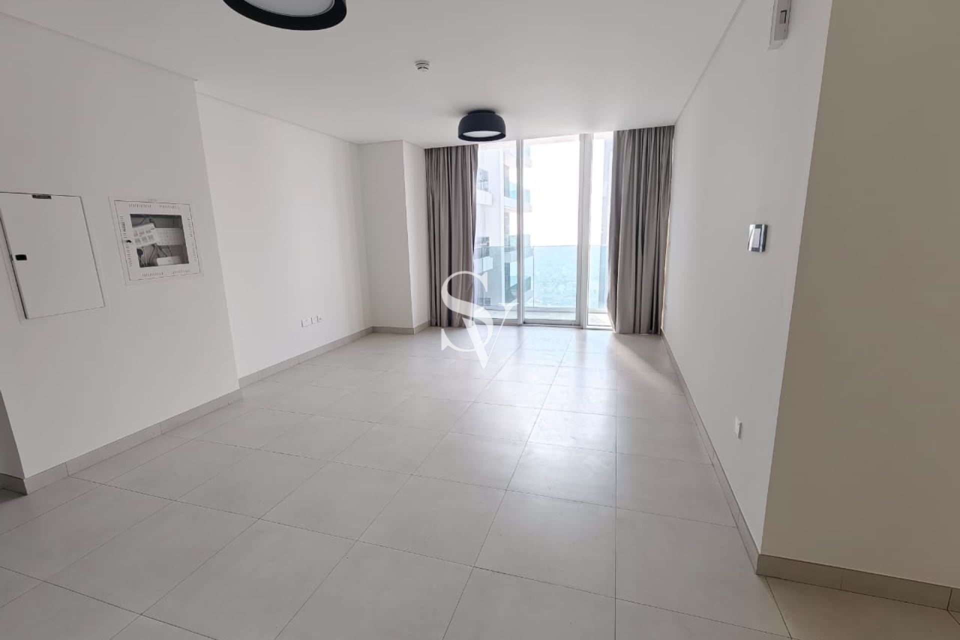 High Floor | Unfurnished | Near Metro