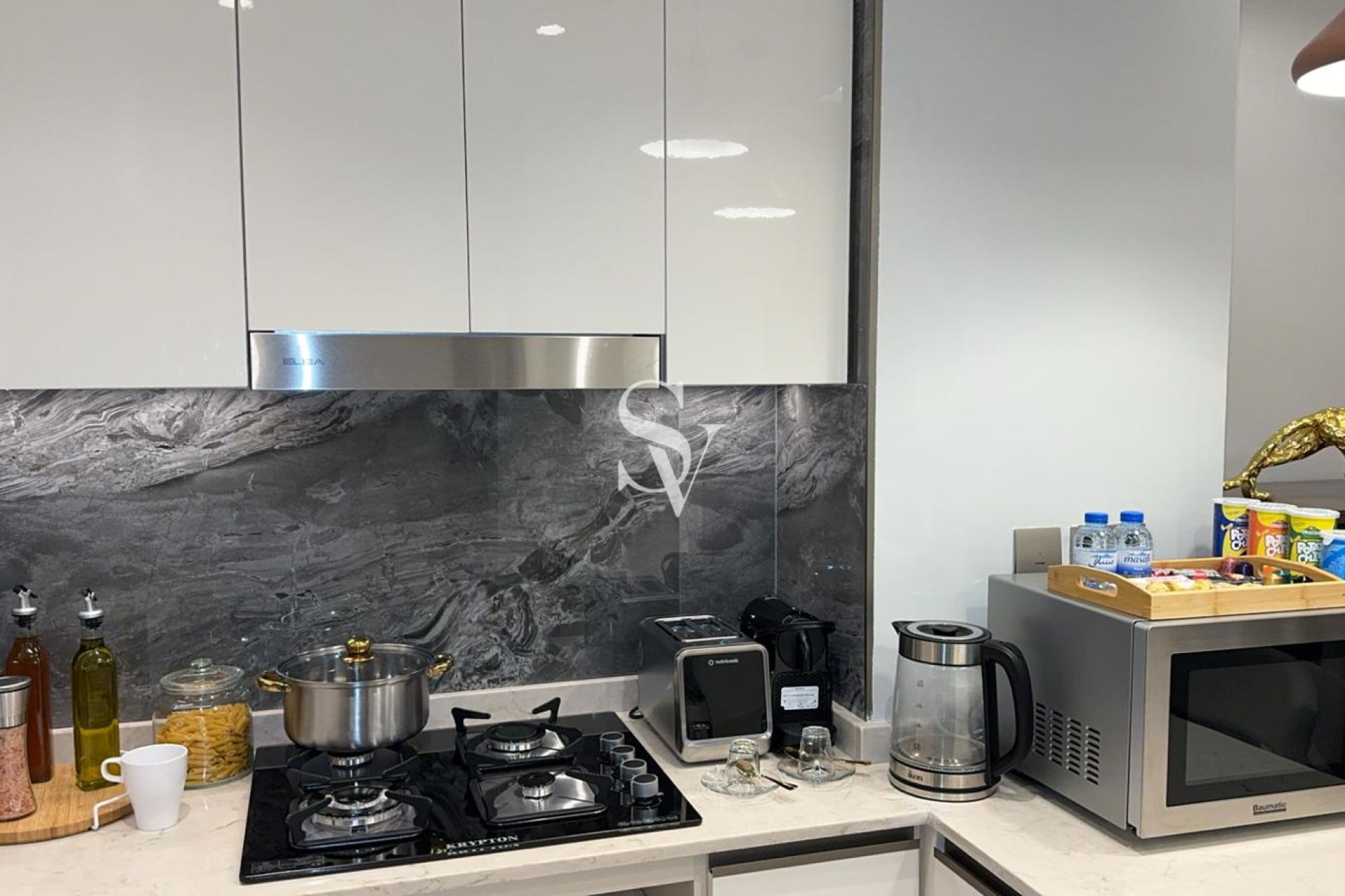 Burj & Canal View I HIGH FLOOR I Furnished