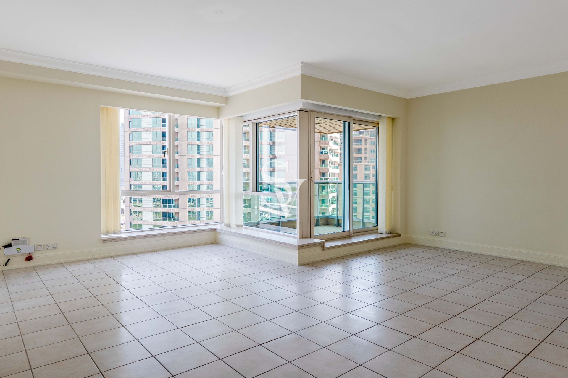 Chiller Free | Spacious | Marina View | Study