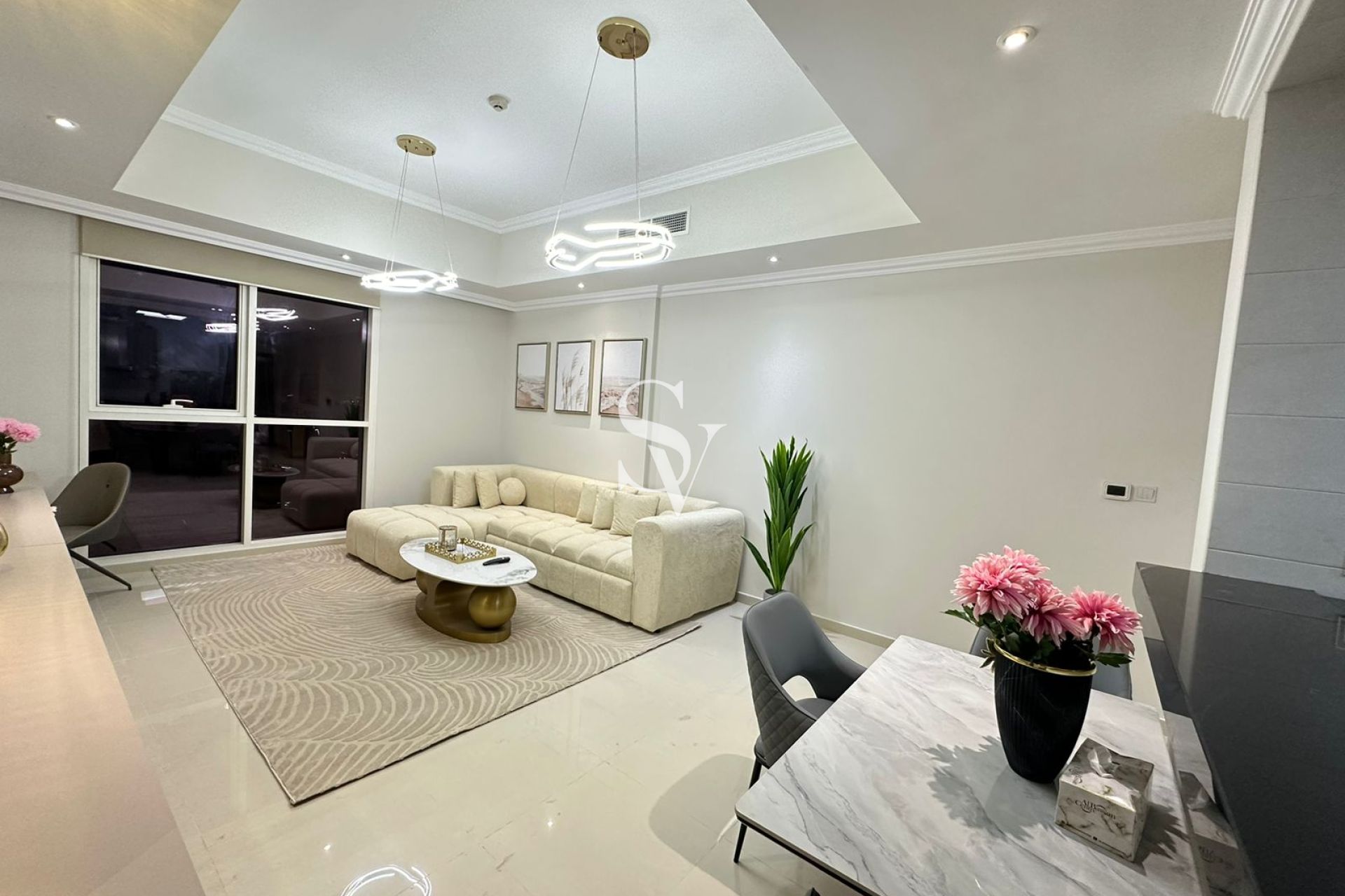 Stylish 1BR | Opp. Dubai Mall | Prime Downtown
