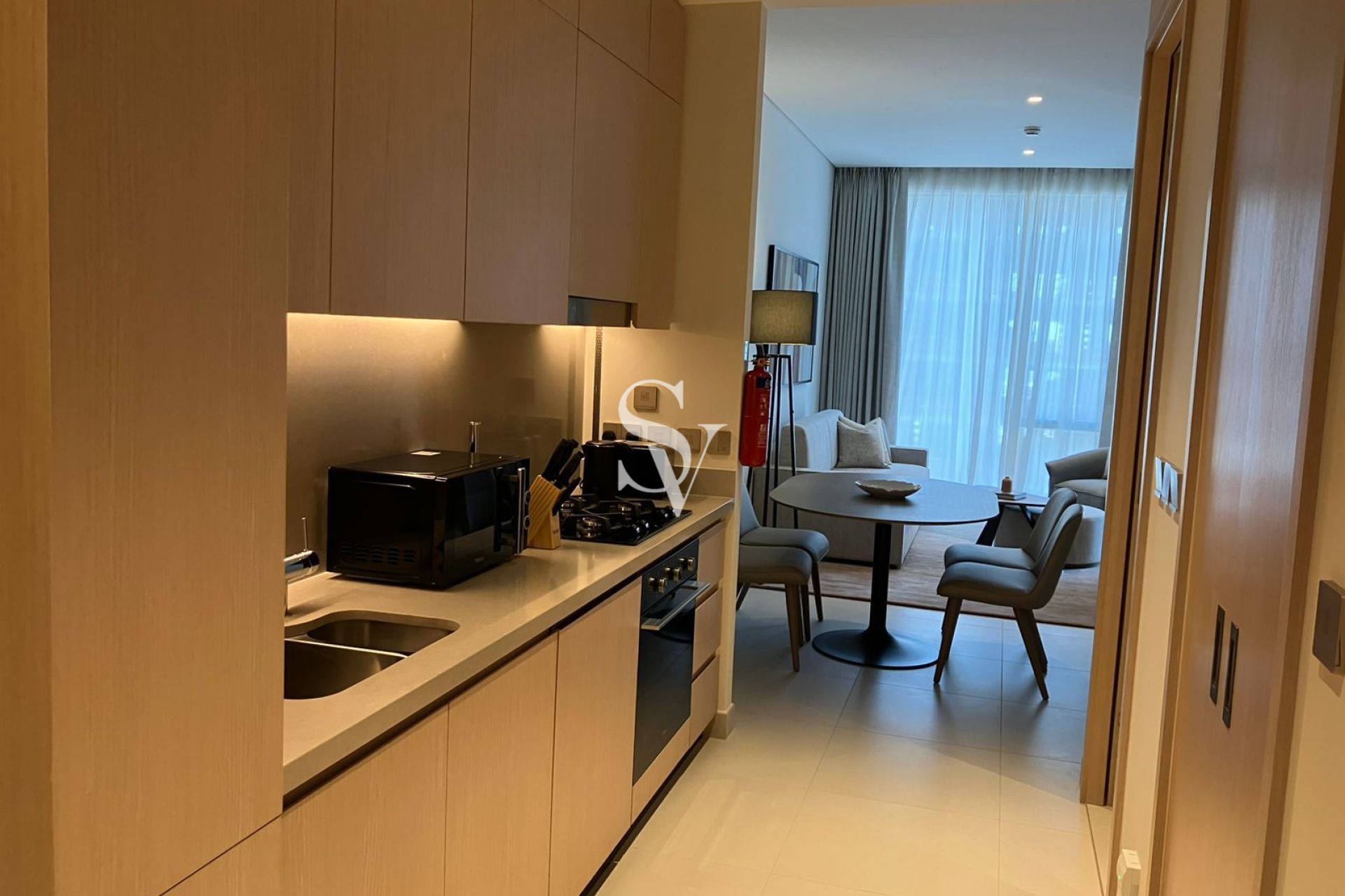 LUXURY LIVING I FULLY FURNISHED | READY TO MOVE