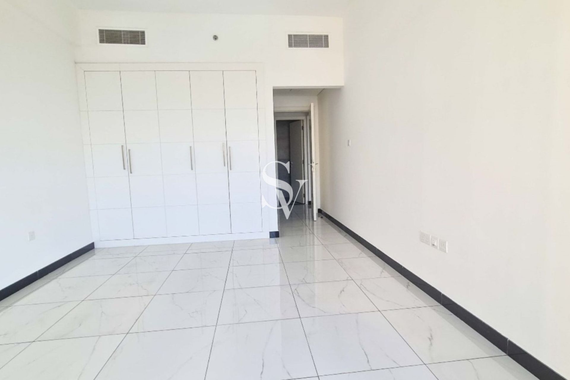 Spacious | Chiller Free | Next to Circle Mall