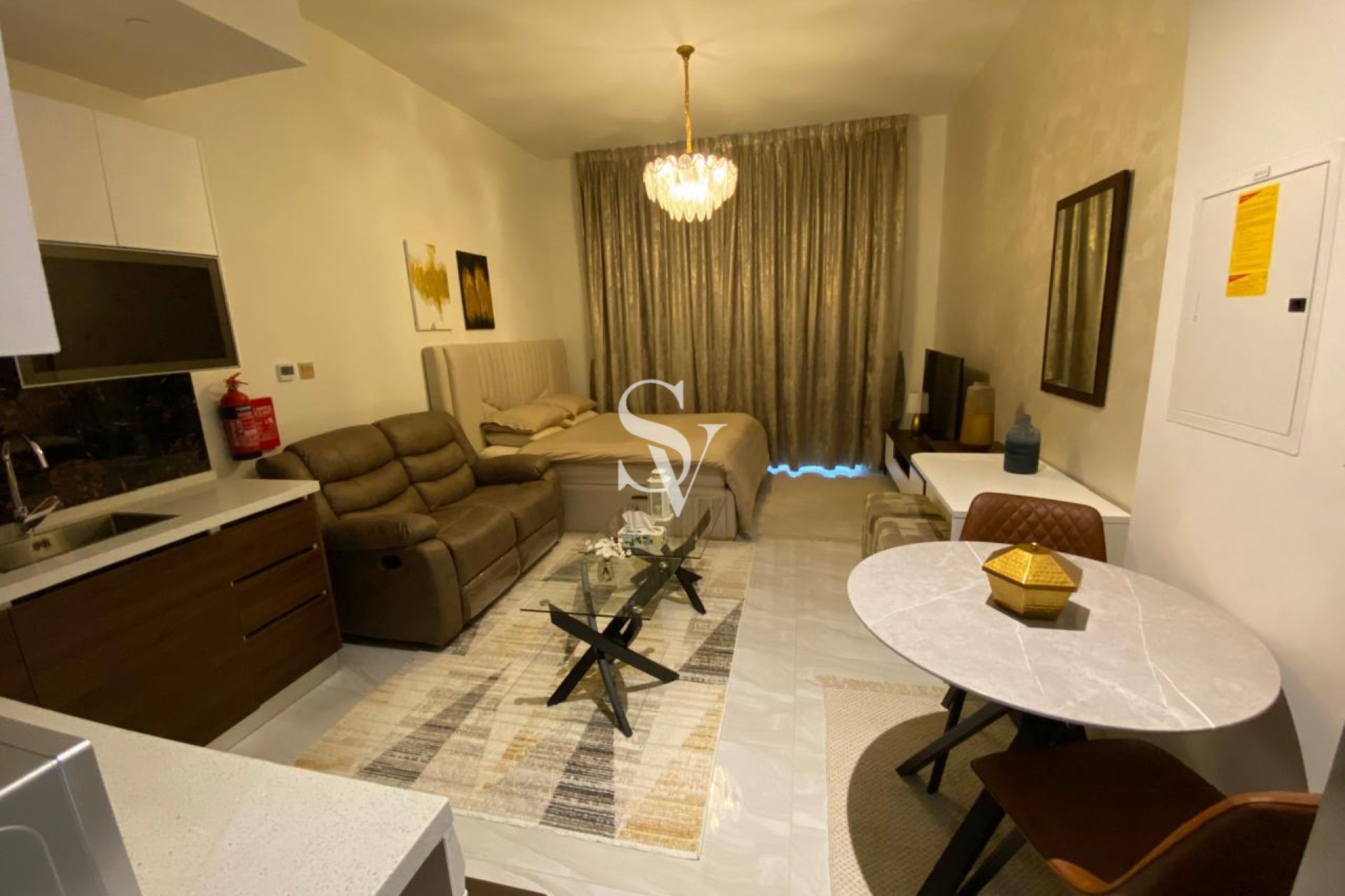 Spacious | High Floor | Furnished | Ready to Move