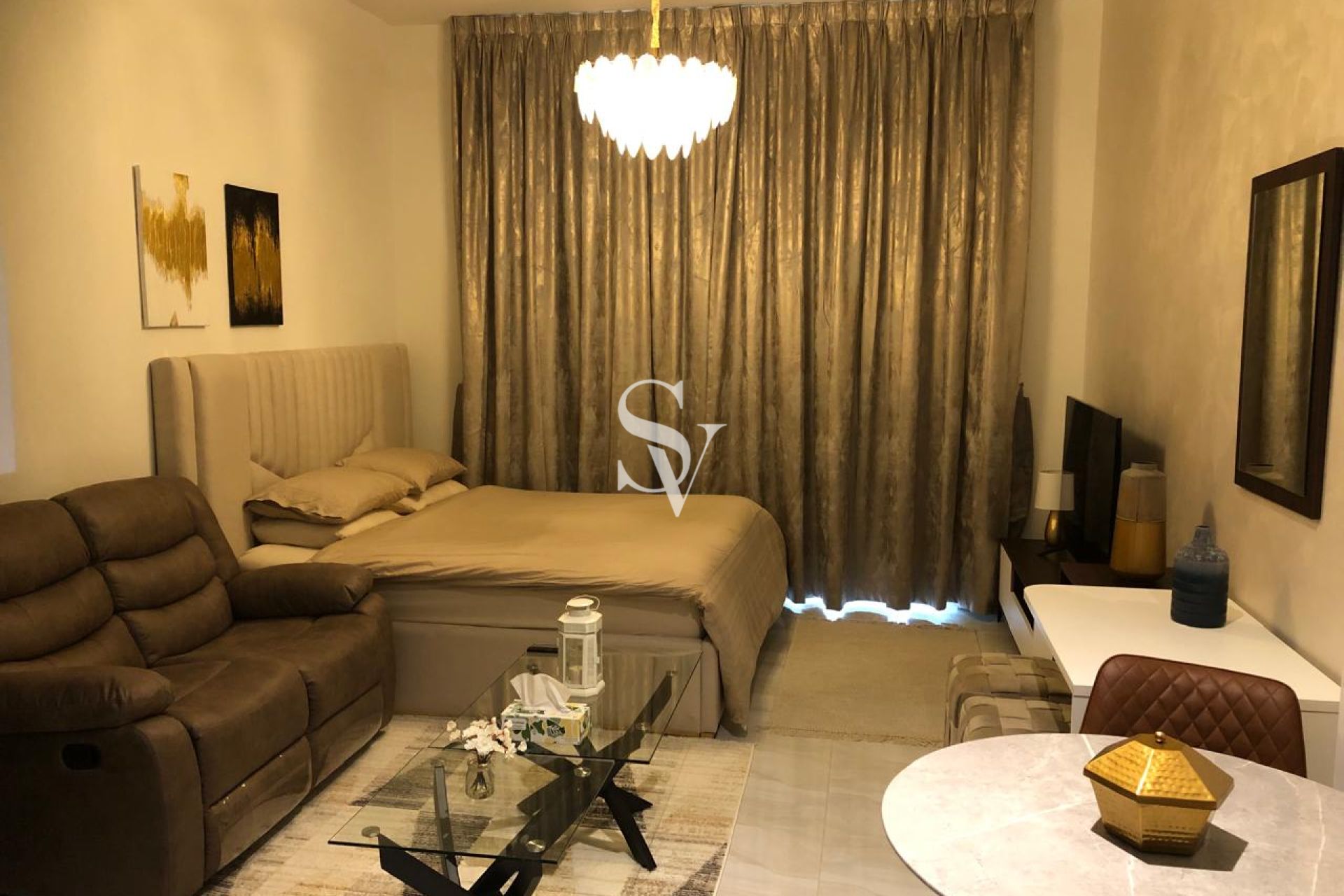 Spacious | High Floor | Furnished | Ready to Move