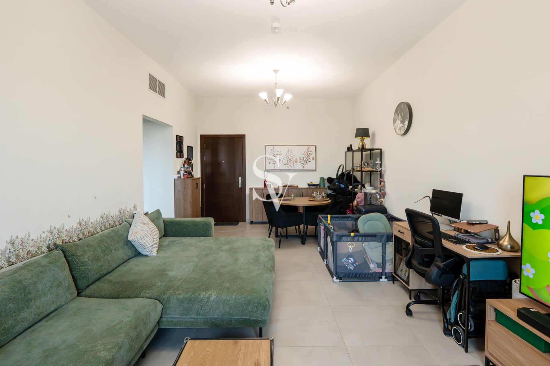 VOT | Closed Kitchen | High Floor | Pool View