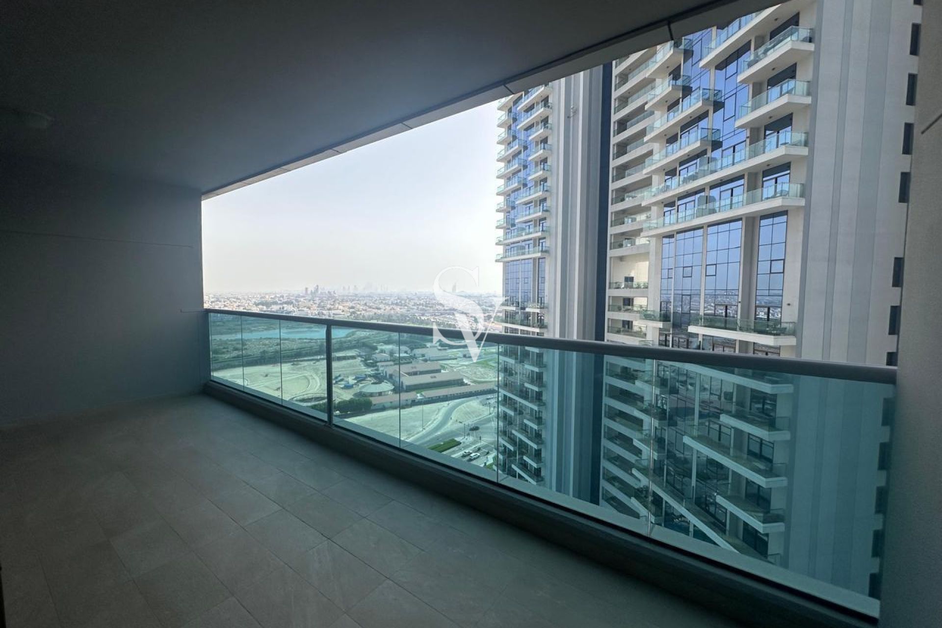 Canal Marina Views I Fully Furnished I Spacious