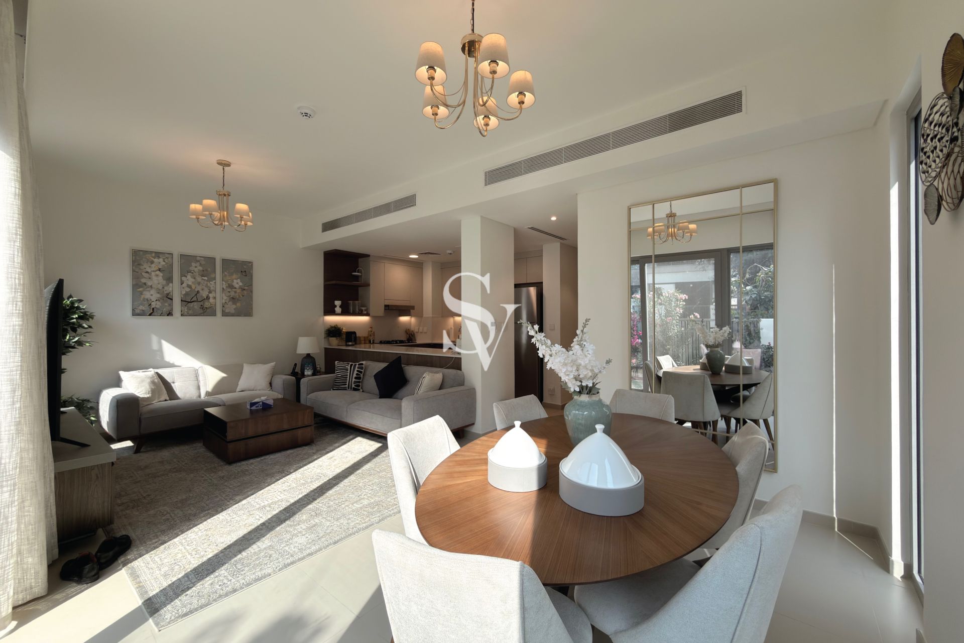 CORNER UNIT | FULLY FURNISHED | VACANT